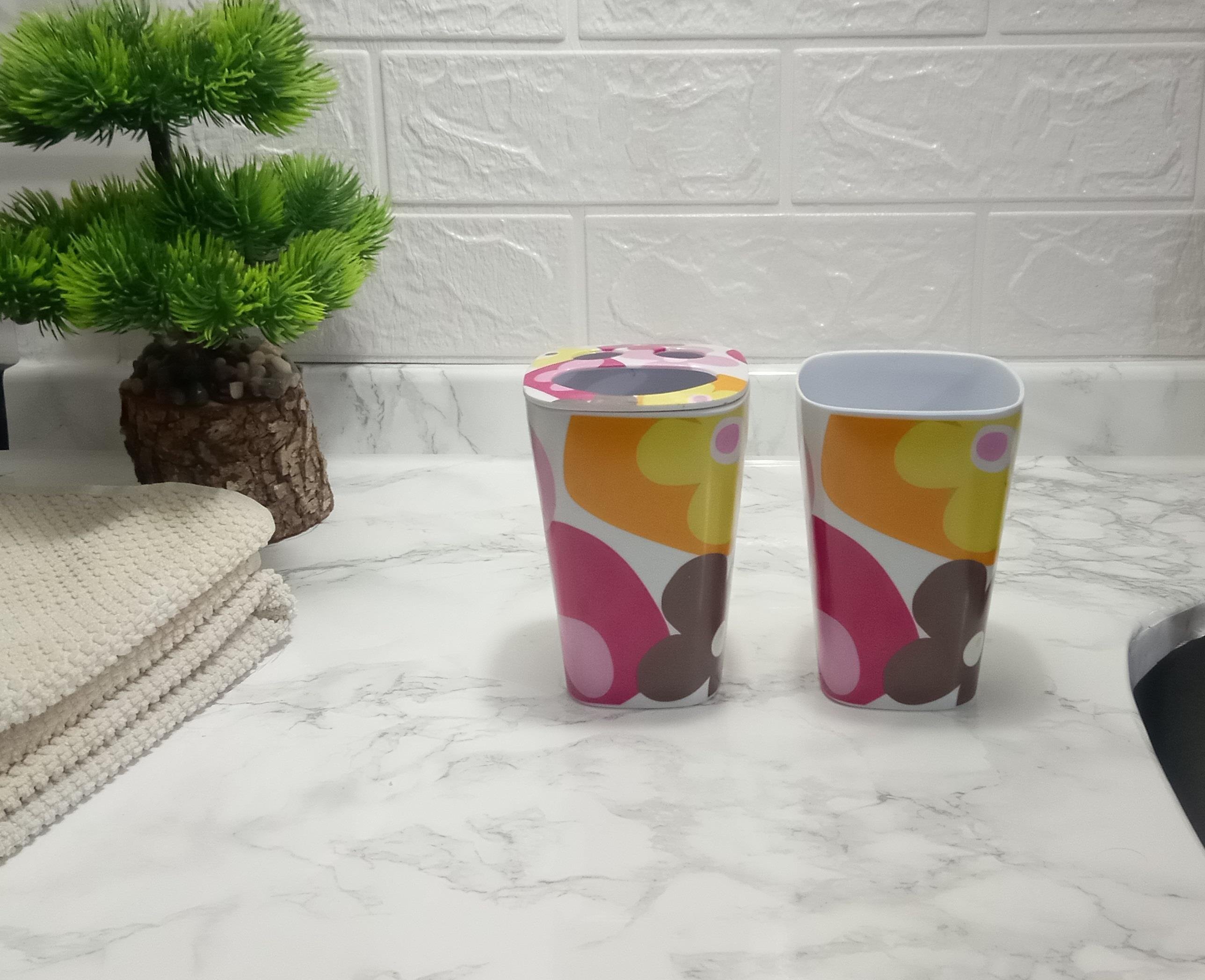 Diş Fırçalık Ve Macun Kabi 2 Li Banyo Seti ,Kırmızı Papatya Melamin