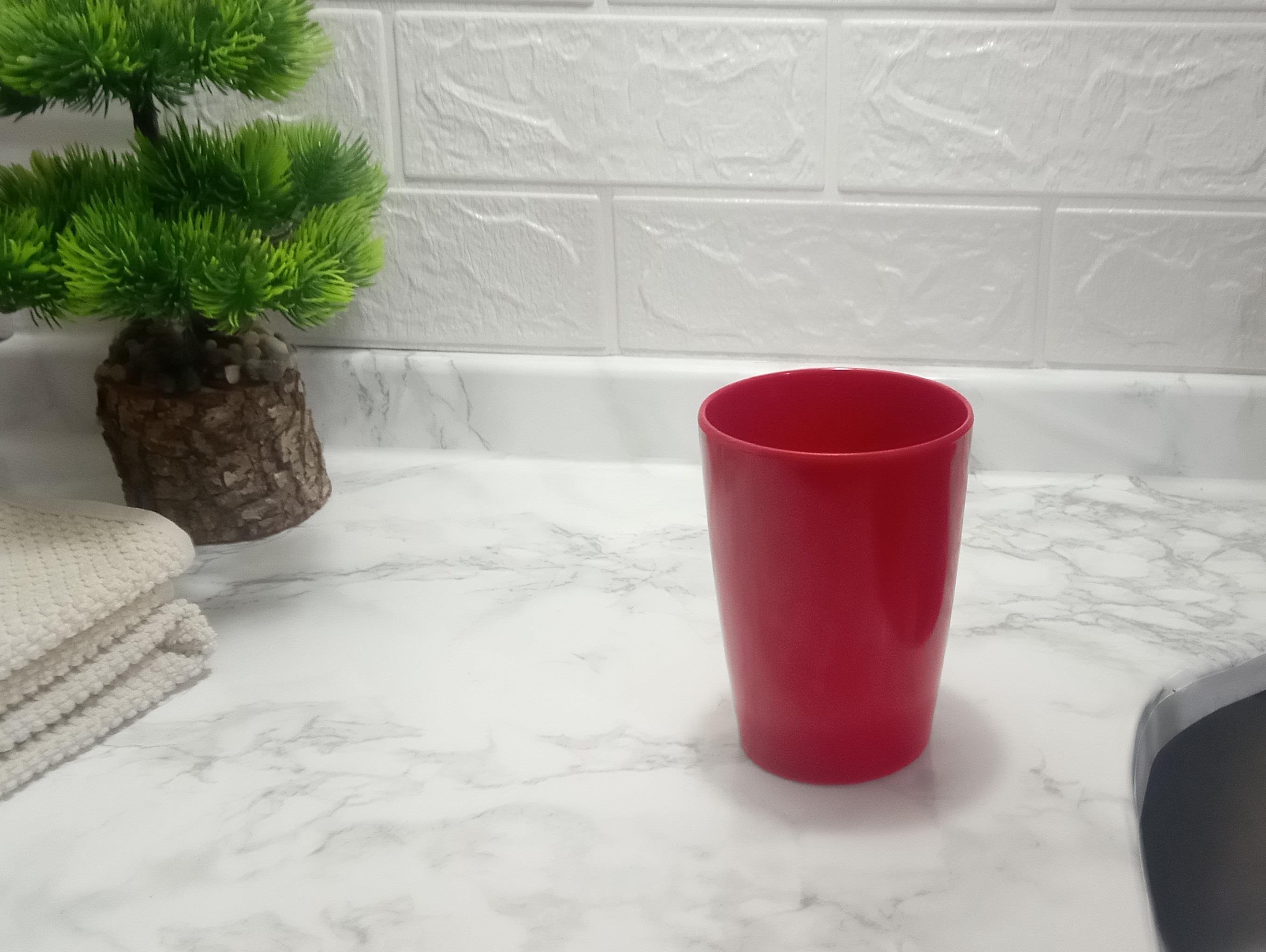 Diş Fırçalık Ve  Macun Kabi Kırmızı 8x8x11cm 400ml