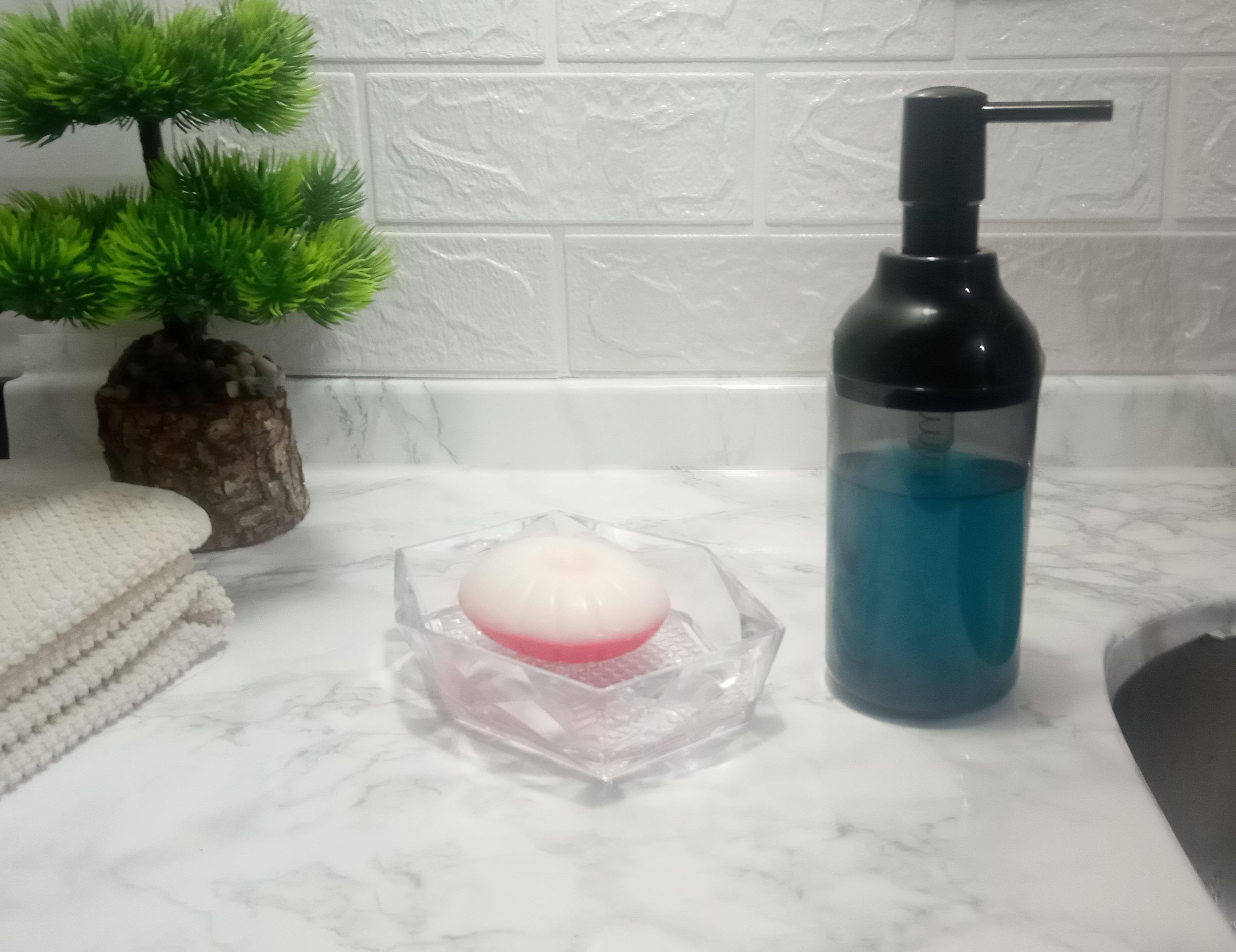 Füme Siyah Akrilik Sıvı Sabunluk Ve Sabunluk 2 Li Banyo Seti