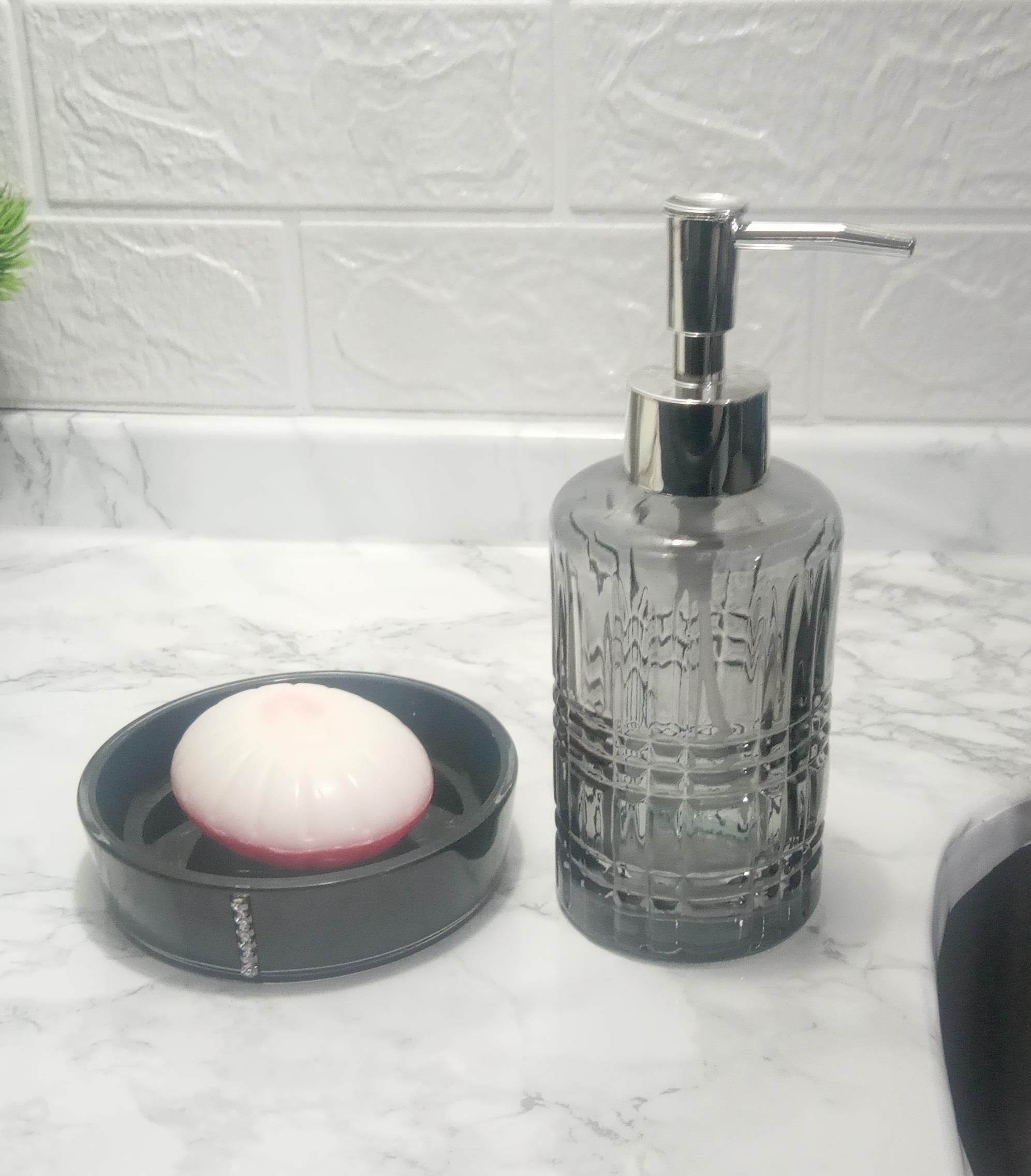 Gri Cam Sıvı Sabunluk Ve Siyah Taşlı Sabunluk 2 Li Banyo Seti