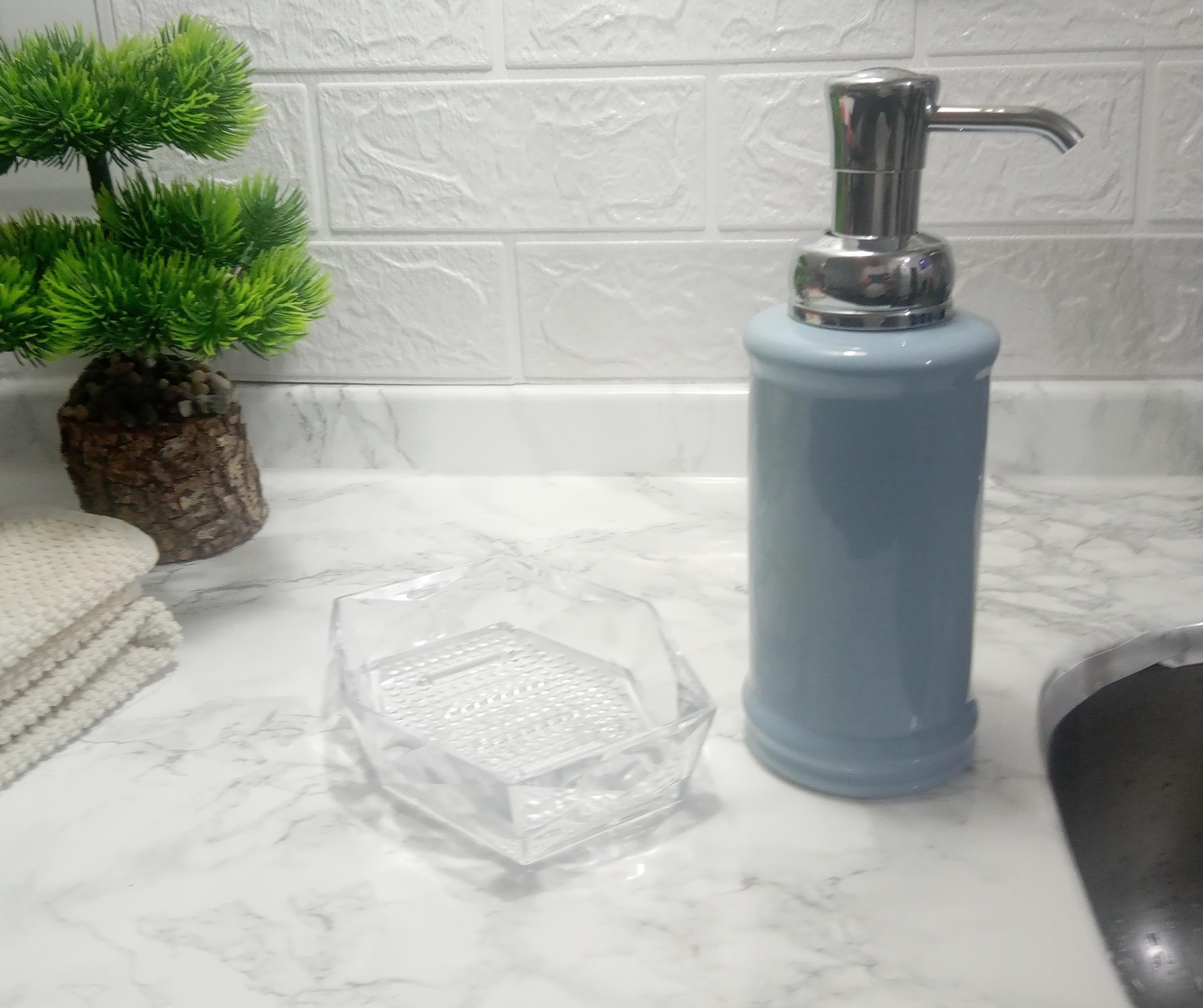 Gri Porselen Sıvı Sabunluk Ve Akrilik Sabunluk 2 Li Banyo Seti