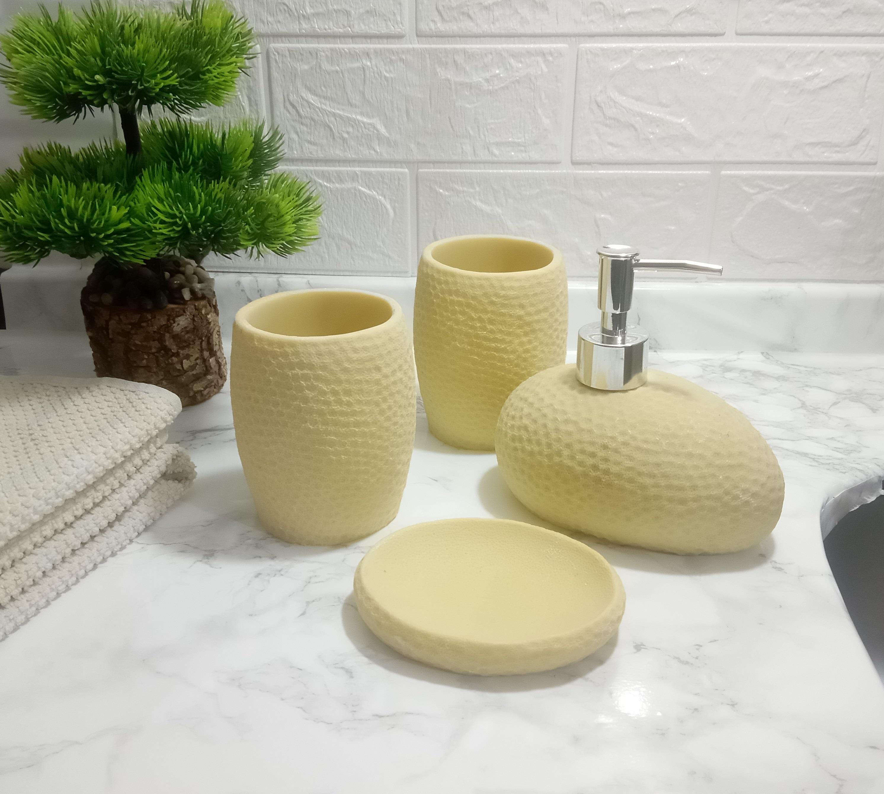 Sarı Petek Desenli 4 Lü Banyo Seti 20x20x13cm