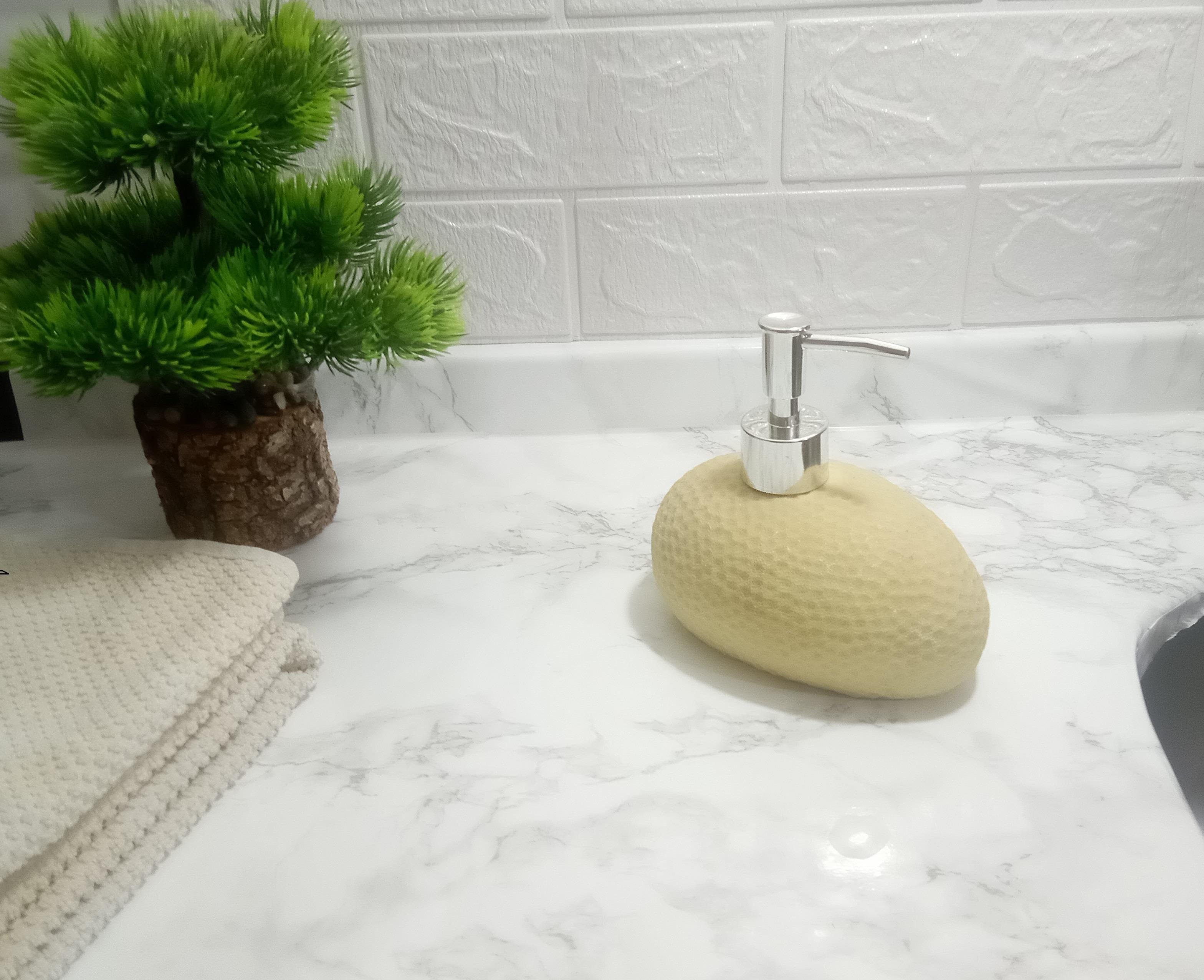 Sıvı Sabunluk Sarı Petek Desenli Poliresin 14x8x14cm 400ml