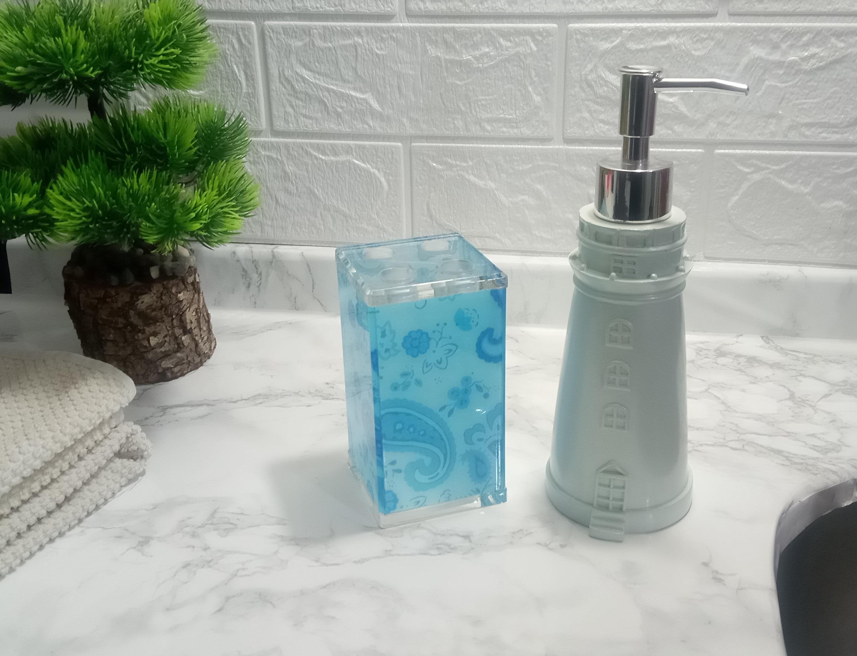 Sıvı Sabunluk Ve Diş Fırçalık 2 Li Banyo Seti,Deniz Feneri Ve Mavi Çiçekli