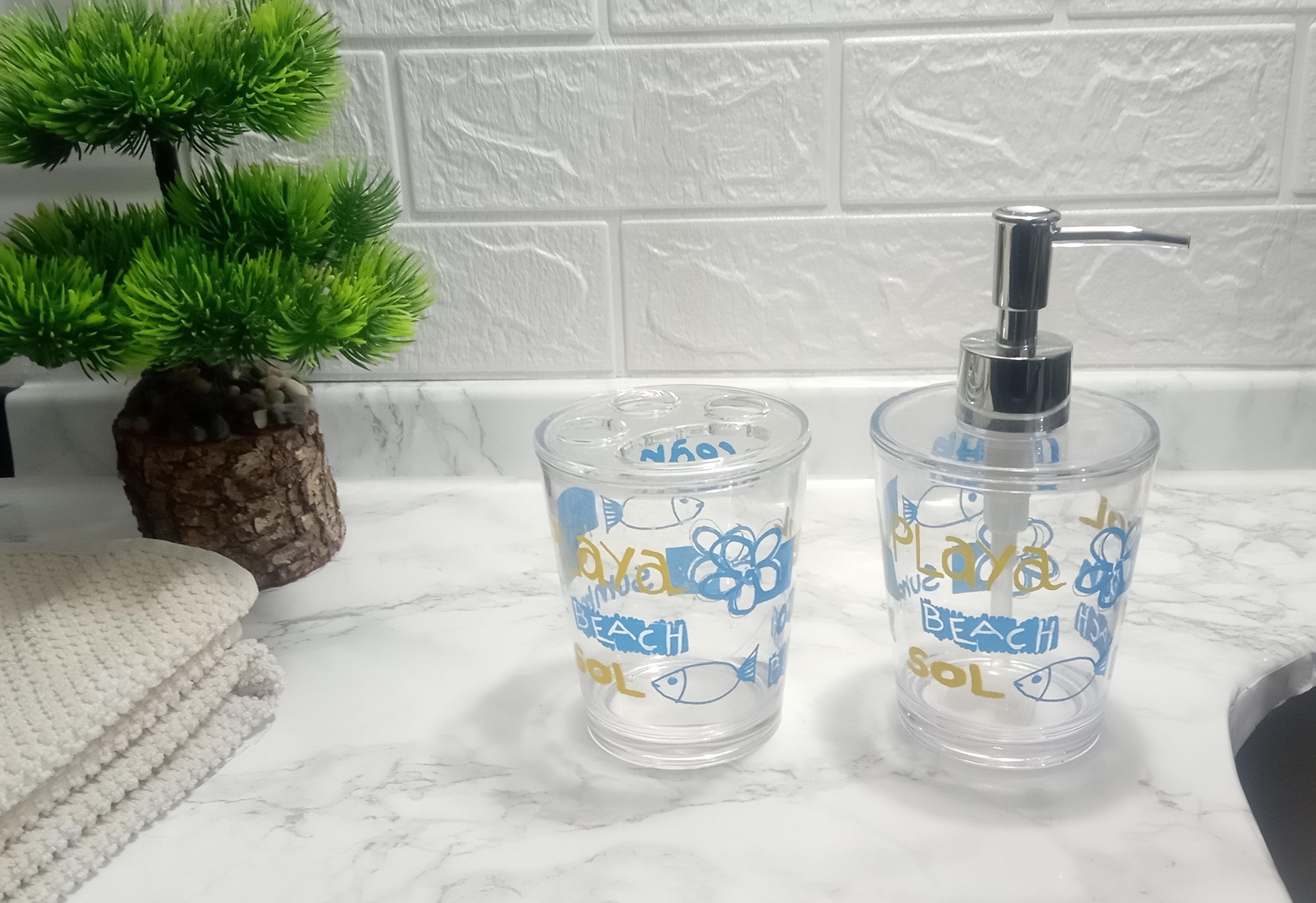 Sıvı Sabunluk Ve Diş Fırçalık 2 Li Banyo Seti Balıklı Model