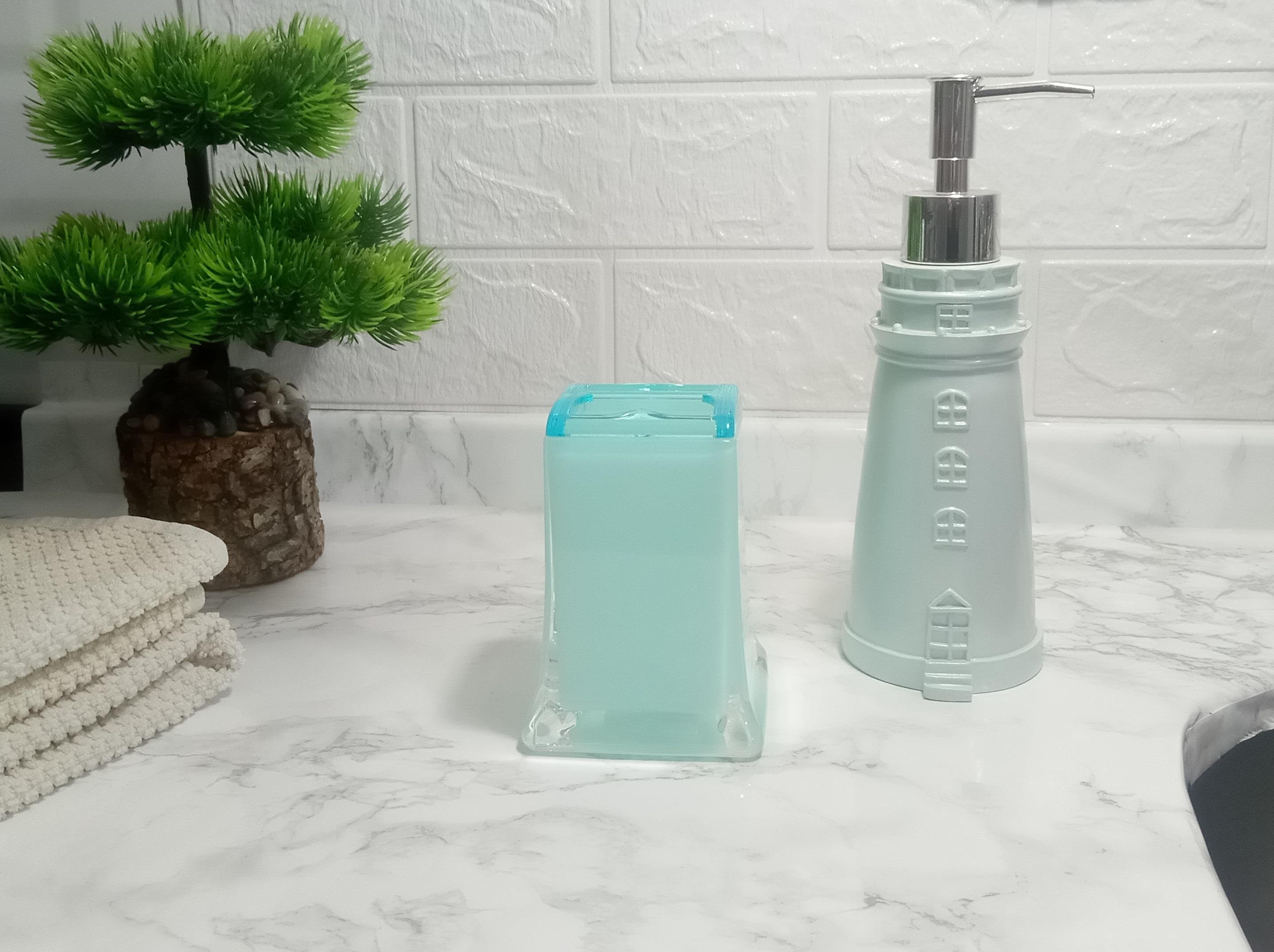 Sıvı Sabunluk,Diş Fırçalık 2 Li Banyo Seti,Deniz Feneri Ve Buz Mavi