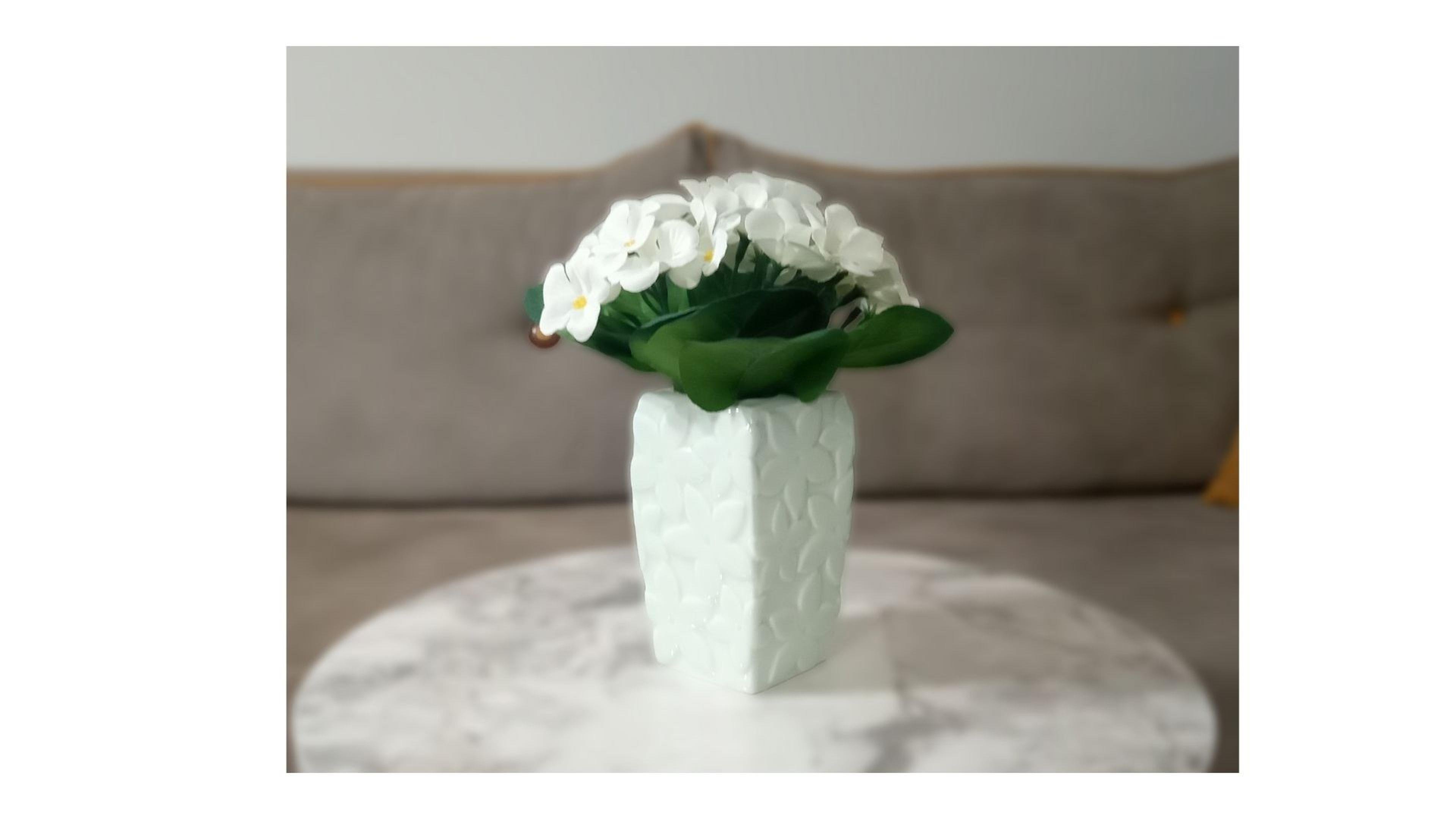 Vazoda Çiçek,Beyaz Yapay Çiçek,Vazo Dekoratif Çiçekli Su Yeşili 7X7X17Cm   