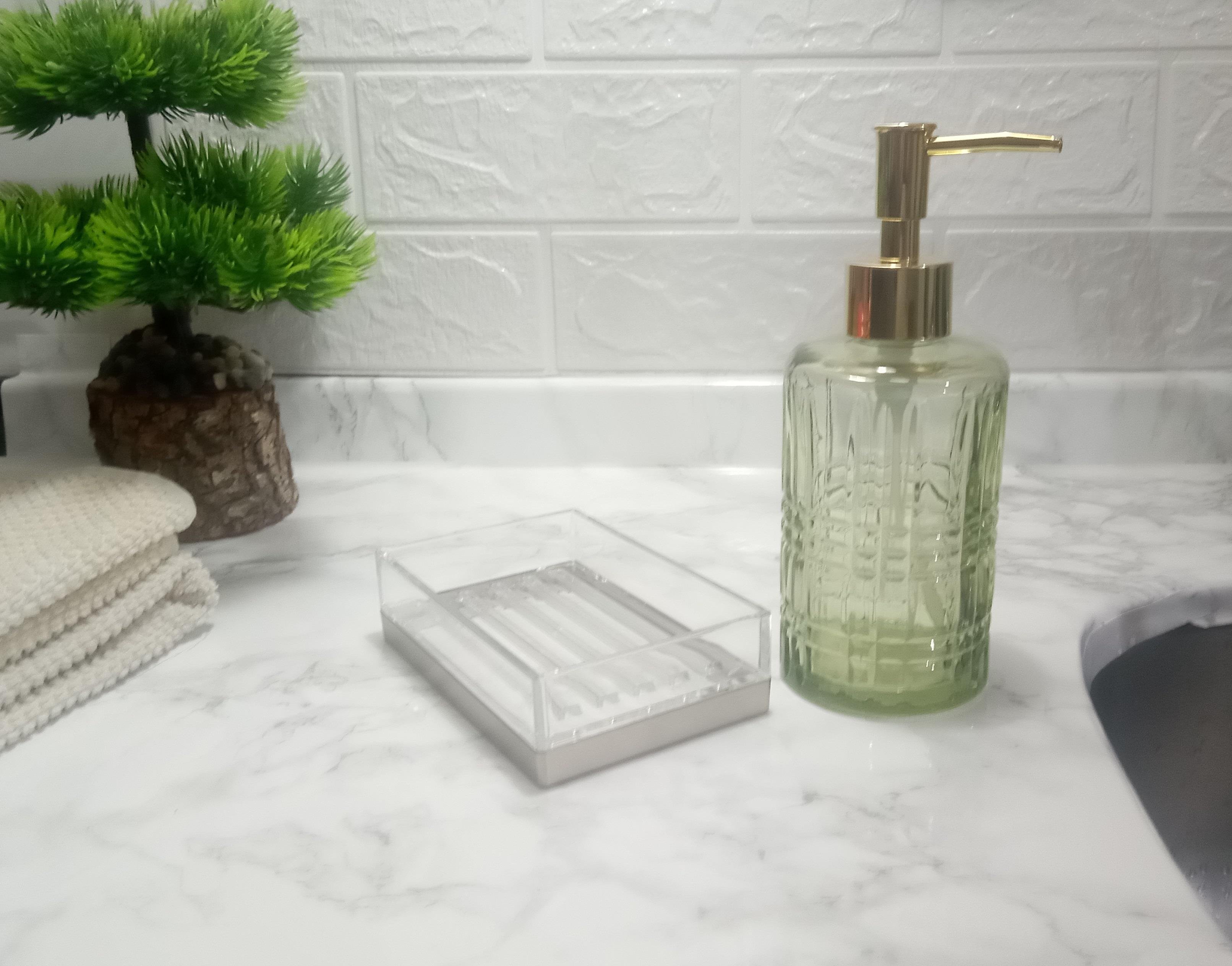 Yeşil Cam Sıvı Sabunluk Ve Akrilik Sabunluk 2 Li Banyo Seti