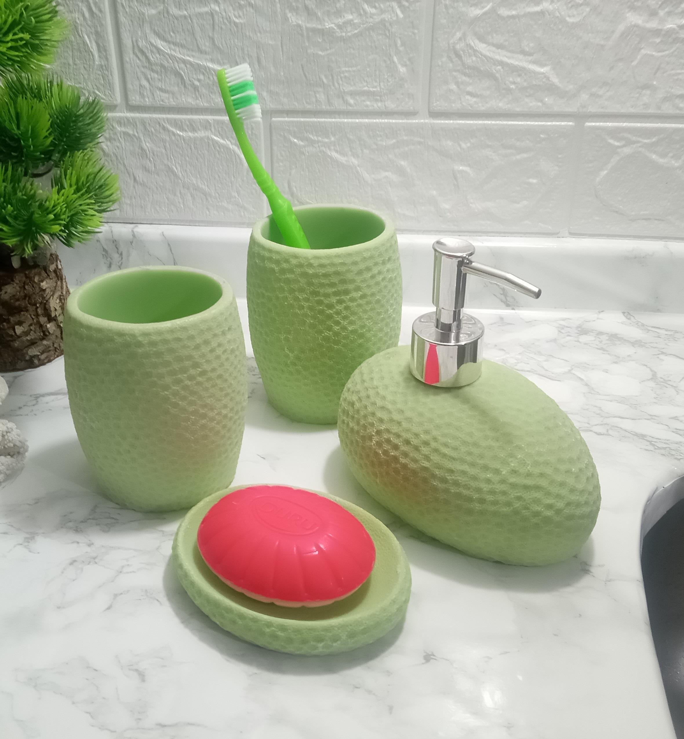Yeşil Petek Desenli 4 Lü Banyo Seti 20x20x13cm