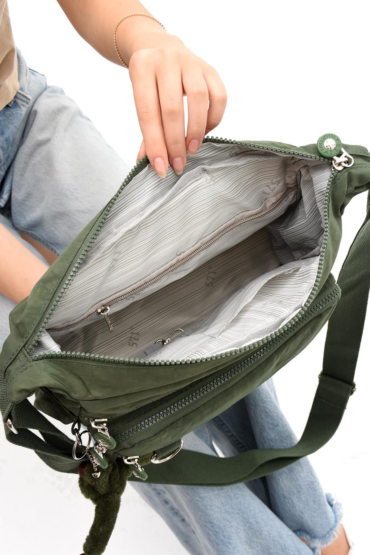 Çapraz Askılı Ultra Hafif Çok Cepli Bayan Omuz Çantası Yeşil (Model: 571-6D) 