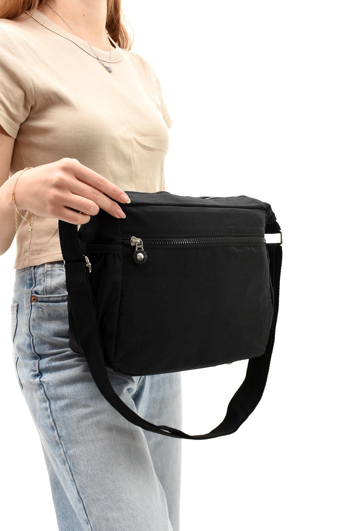 Çapraz Askılı Ultra Hafif Çok Cepli Bayan Omuz Çantası Siyah (Model: 571-6D) 