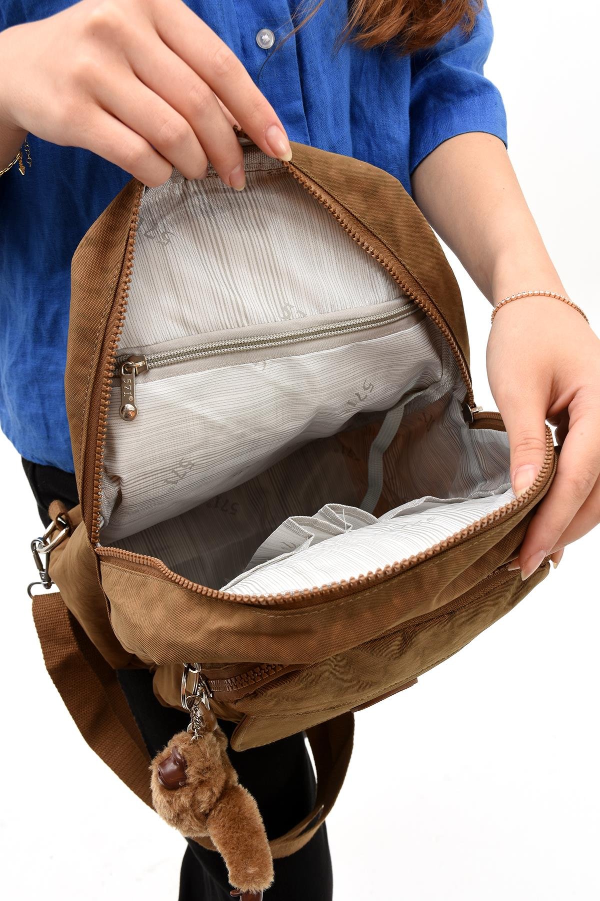 Hem Sırt Hem Göğüs  Spor Genç Kadın Çantası Taba (Model: 571-8D)