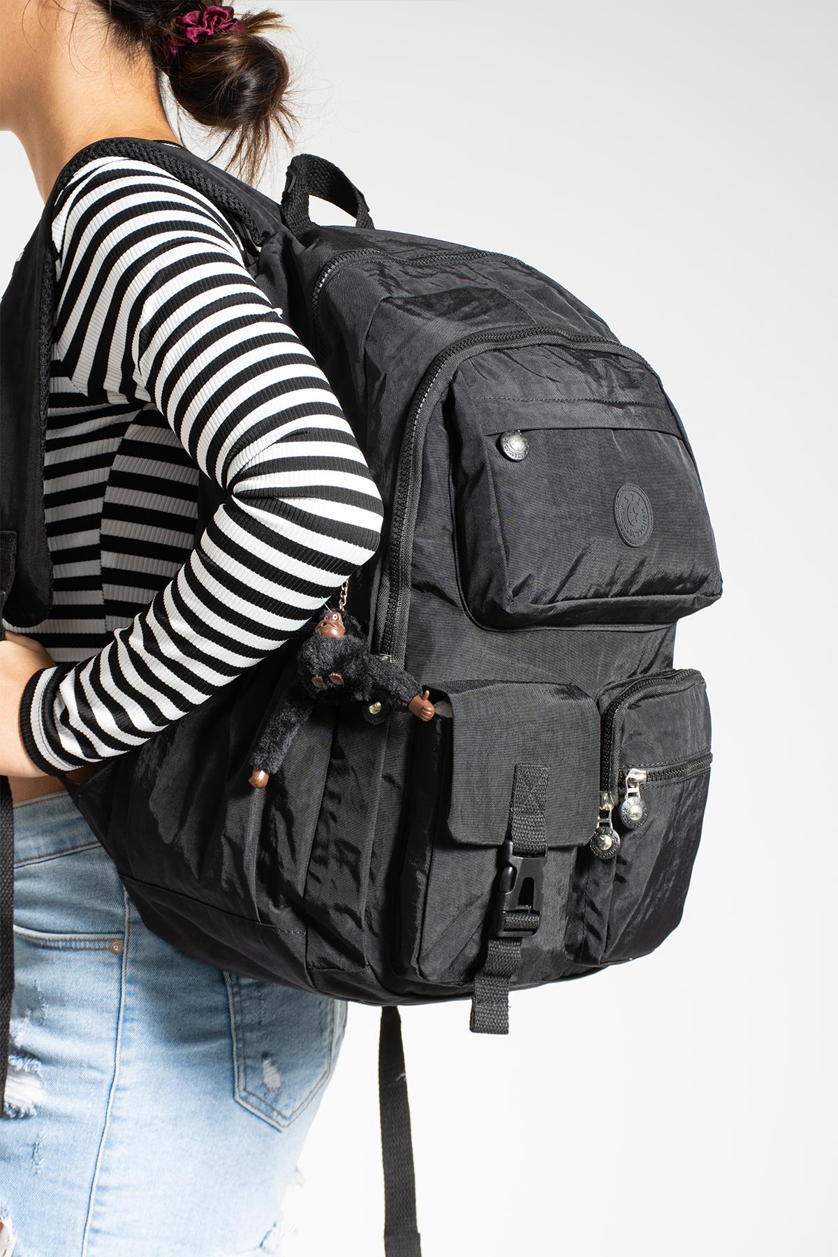 Ultra Hafif Çok Cepli Su Geçirmez Sırt Çantası Unisex Siyah (Model: 571-1K)