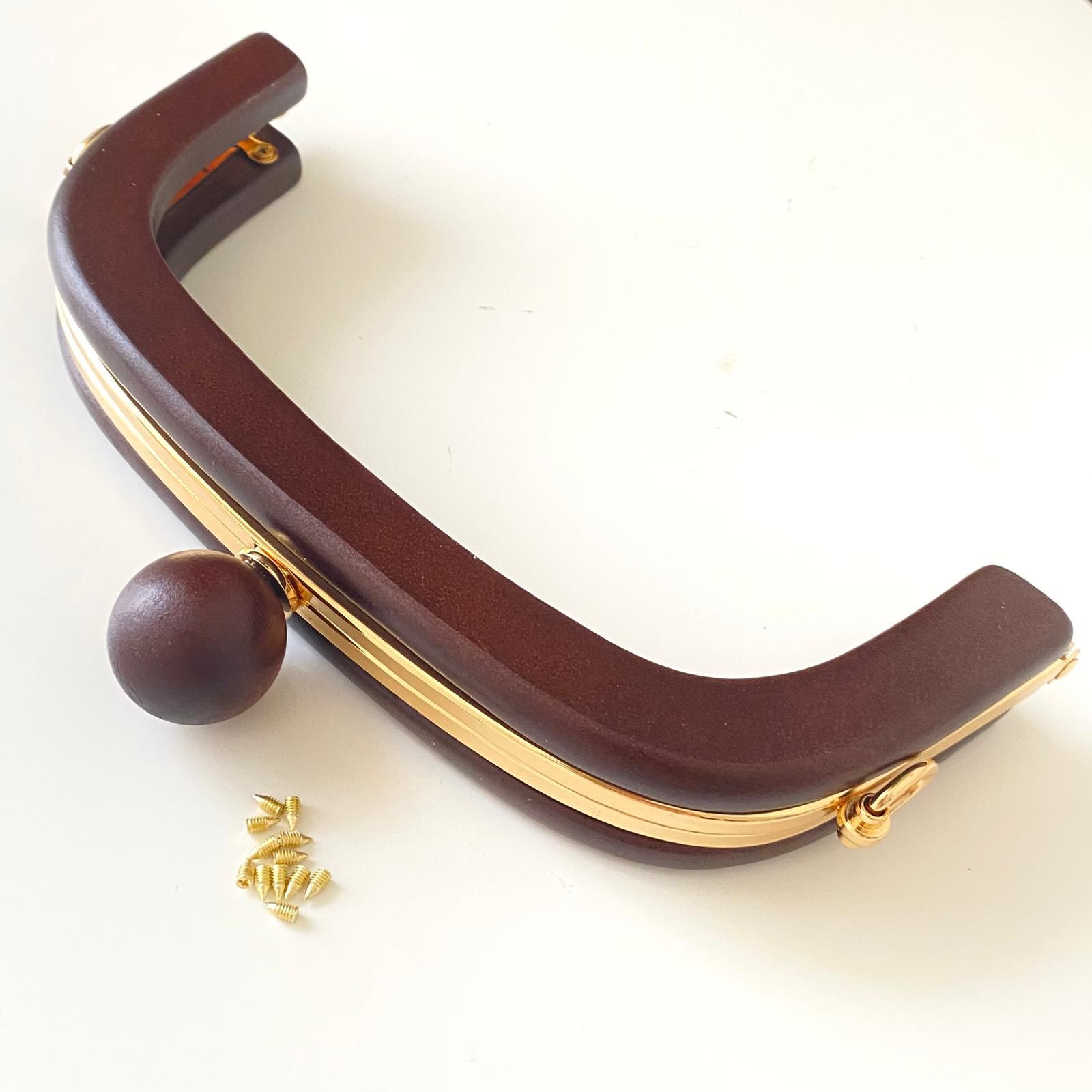 Çanta Bursu Ahşap Oval Boncuklu Koyu Kahve ve Metal Şeritli 20 Cm