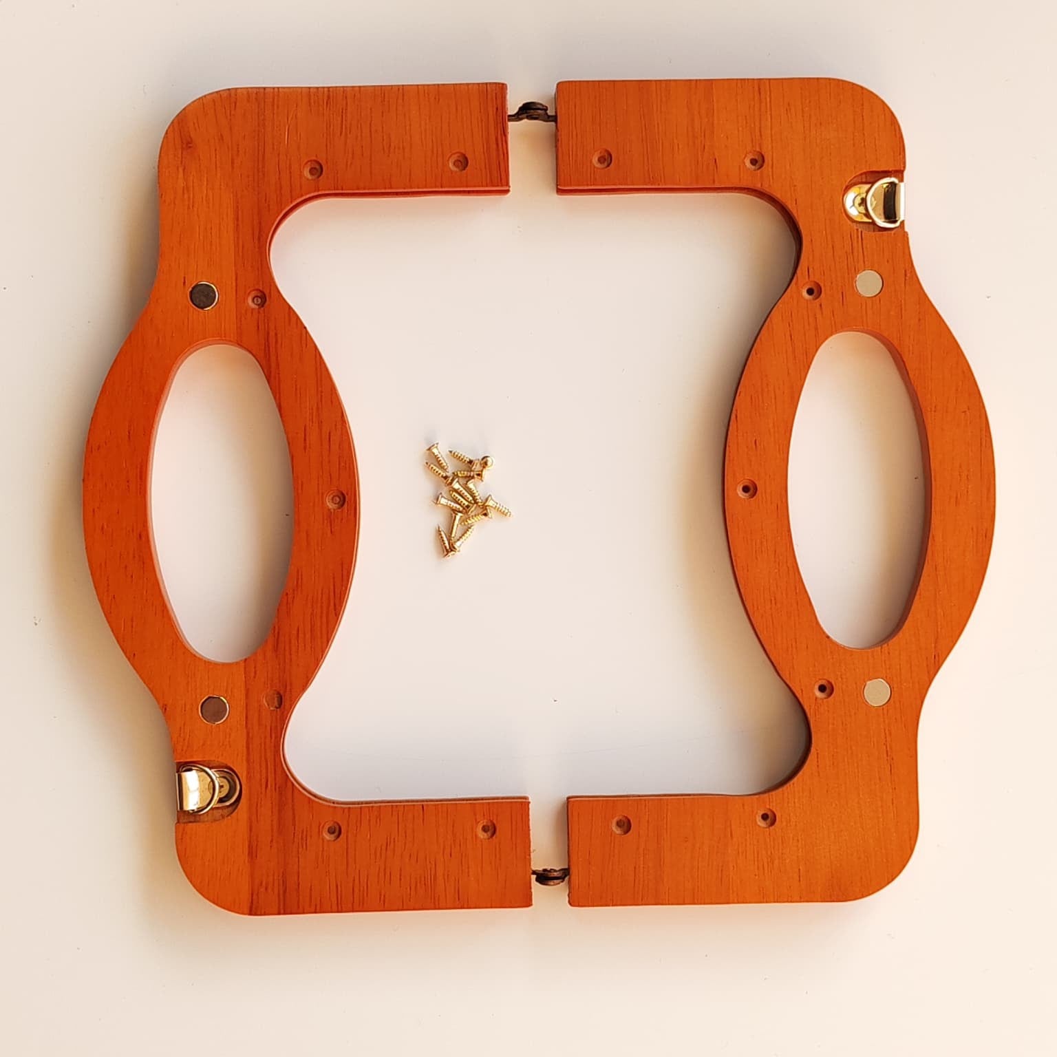 Çanta Bursu Ahşap Oval Saplı Sütlü Kahve 20 Cm