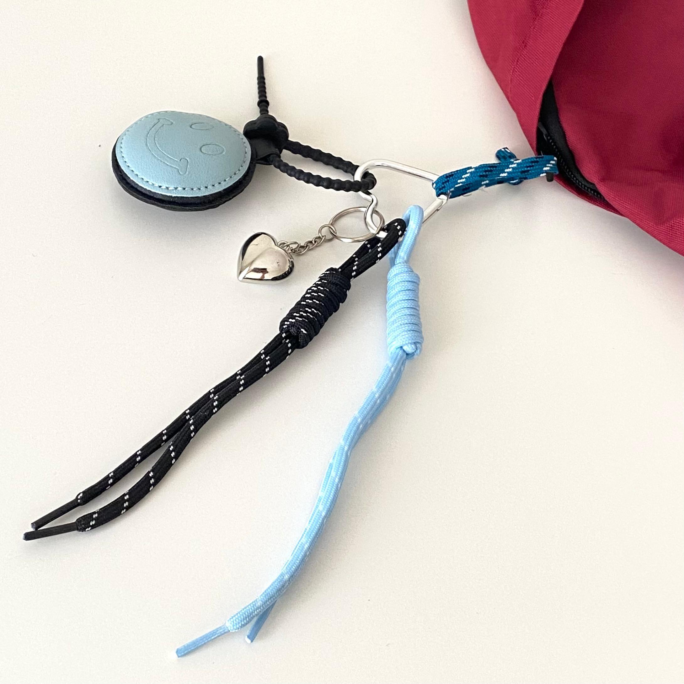 Çanta Charmı Siyah Mavi Güleryüz Detaylı