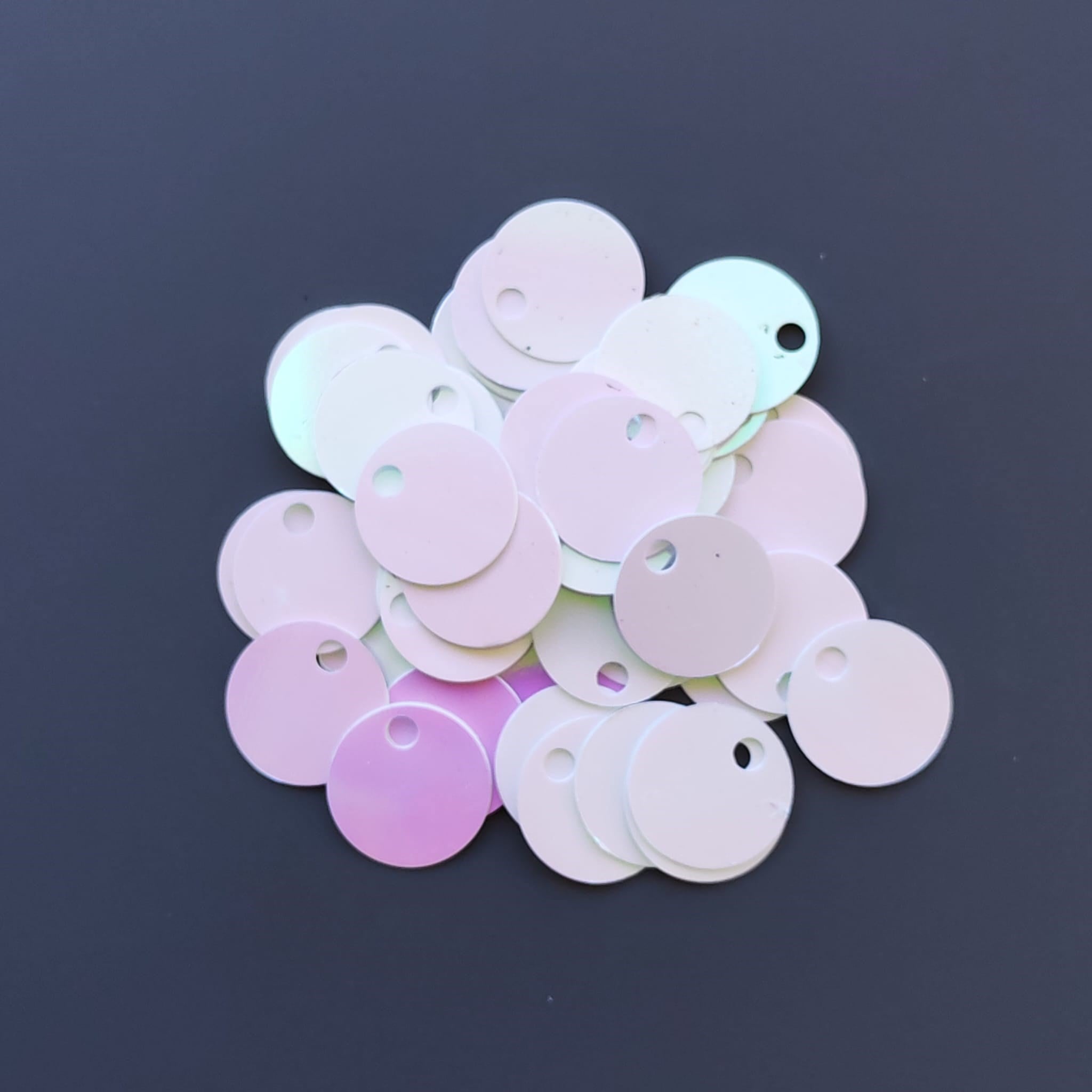 Çanta Elbise Pul Payet 20 MM Beyaz Janjanlı +/- 100 Adet - 20,5 Gr