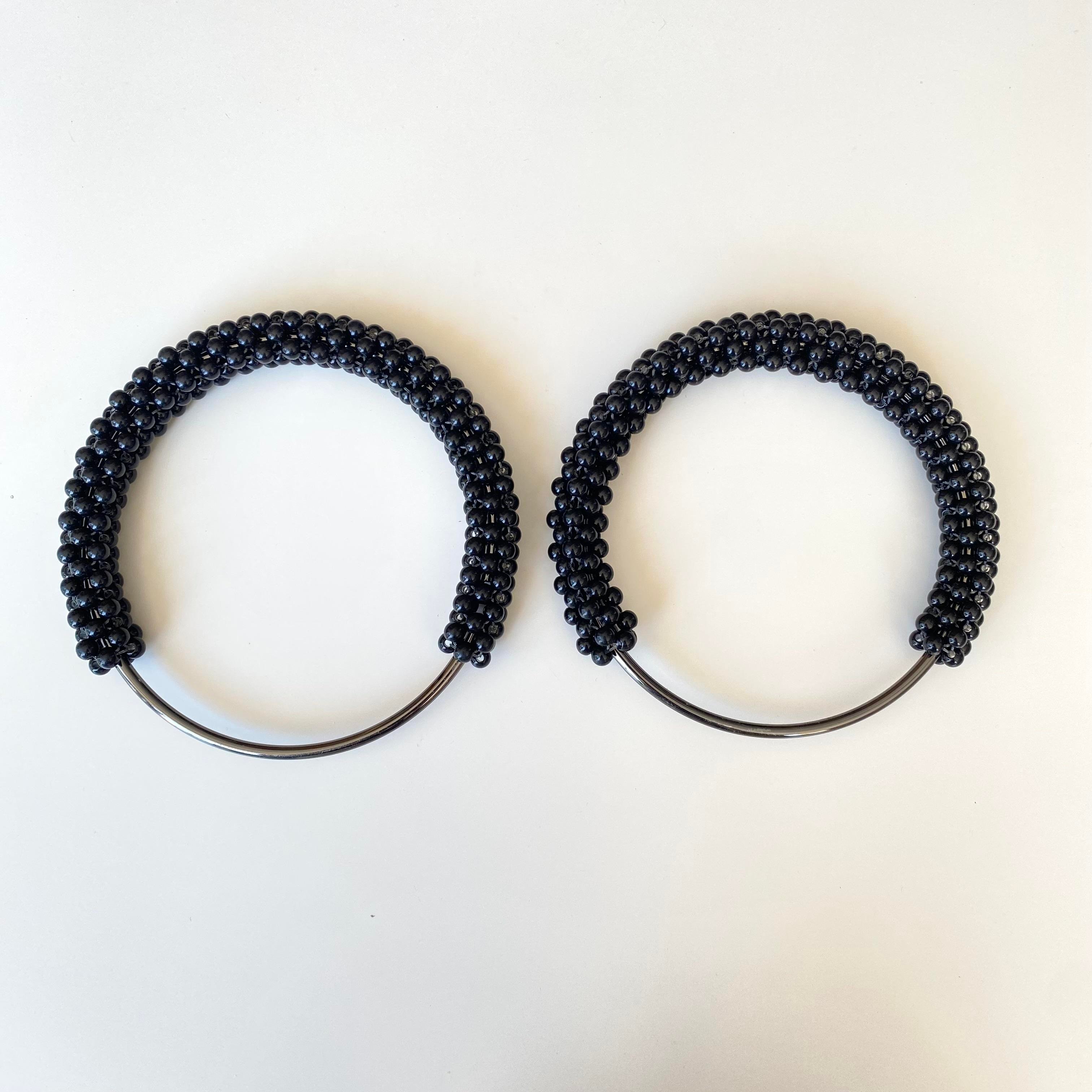 Çanta Sapı Siyah İncili Krom Halka Detaylı