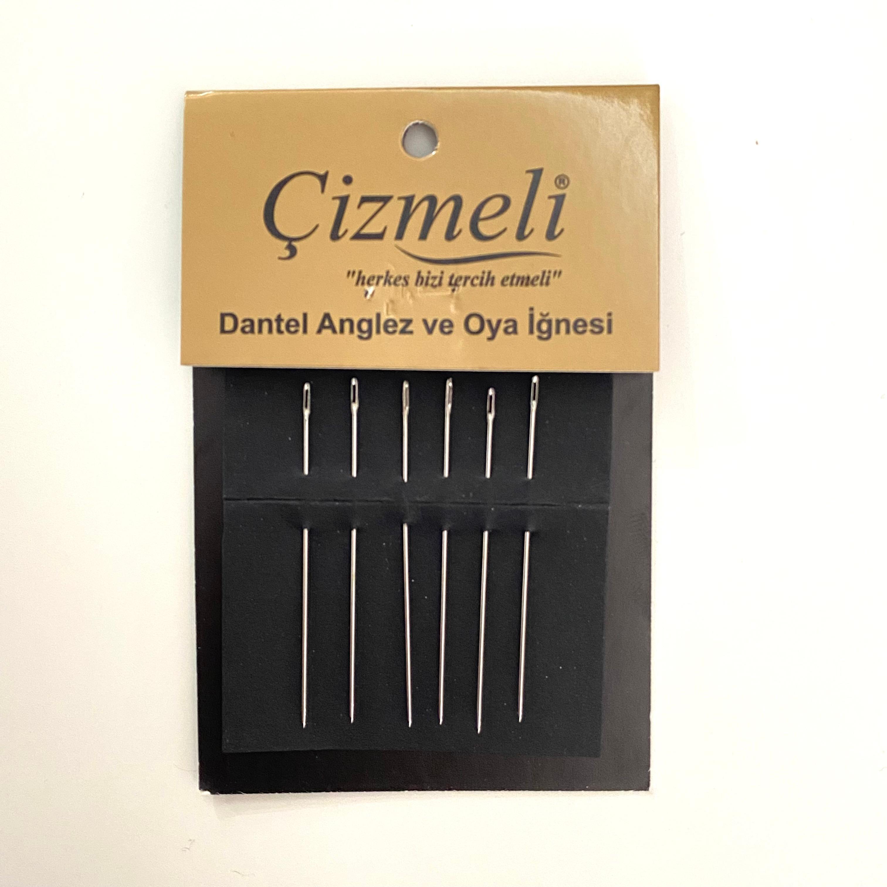 Çizmeli Angles Ve Oya İğnesi