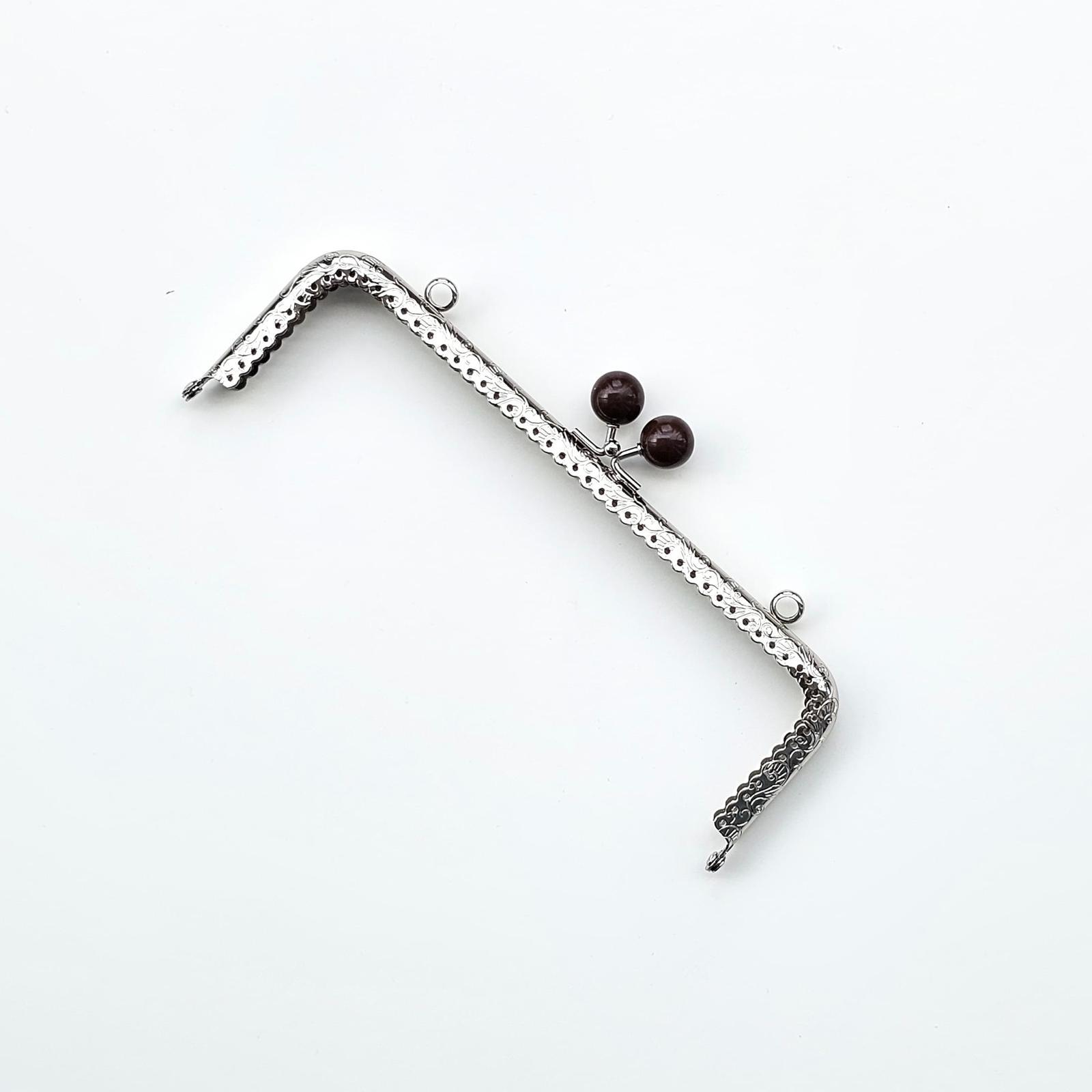 Köşeli Yanık Kahve İnci Boncuklu İşleme Baskılı Askılıklı Çanta ve Cüzdan Bursu - Klipsi Gümüş 20 Cm