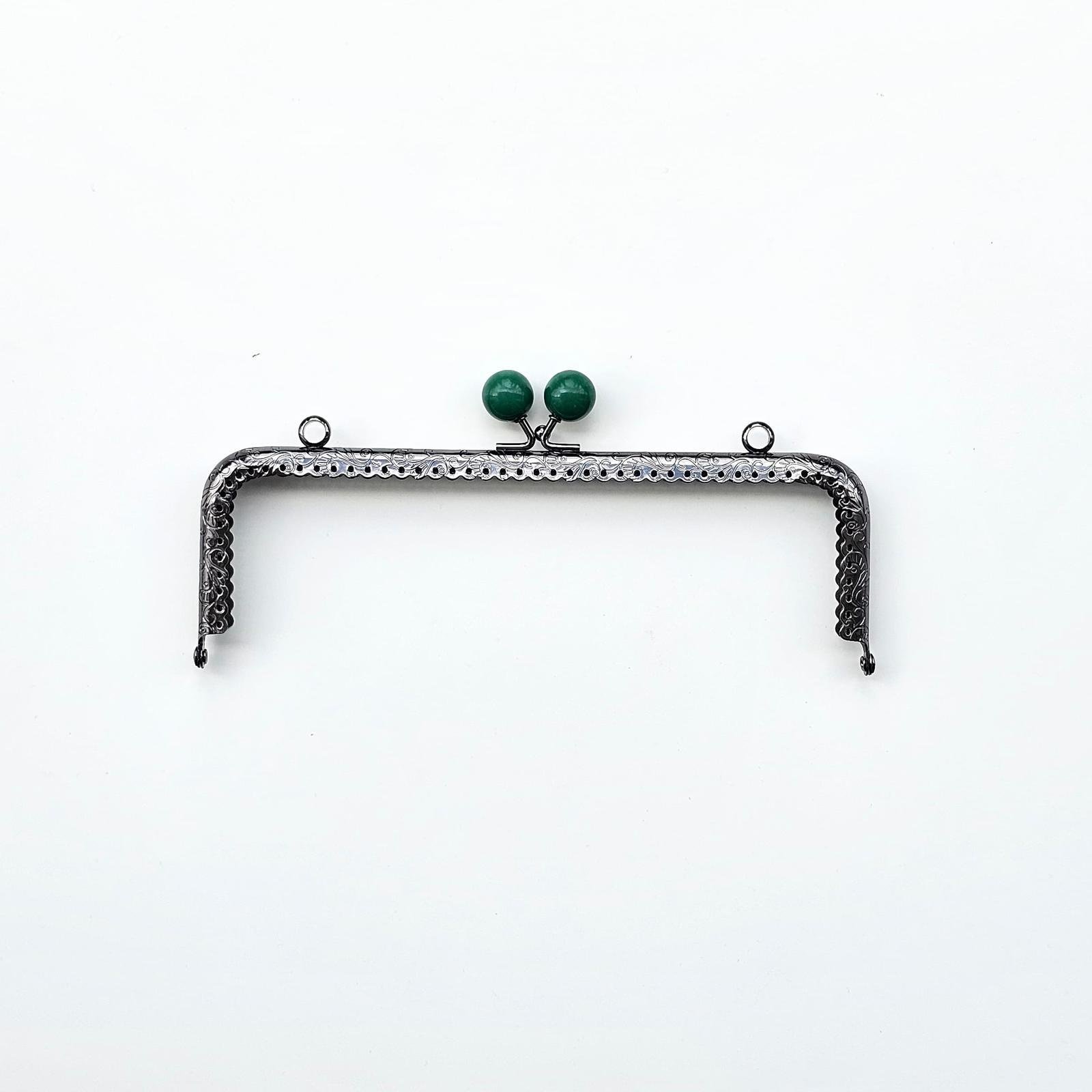 Köşeli Zümrüt Yeşil İnci Boncuklu İşleme Baskılı Askılıklı Çanta ve Cüzdan Bursu - Klipsi Gri 20 Cm