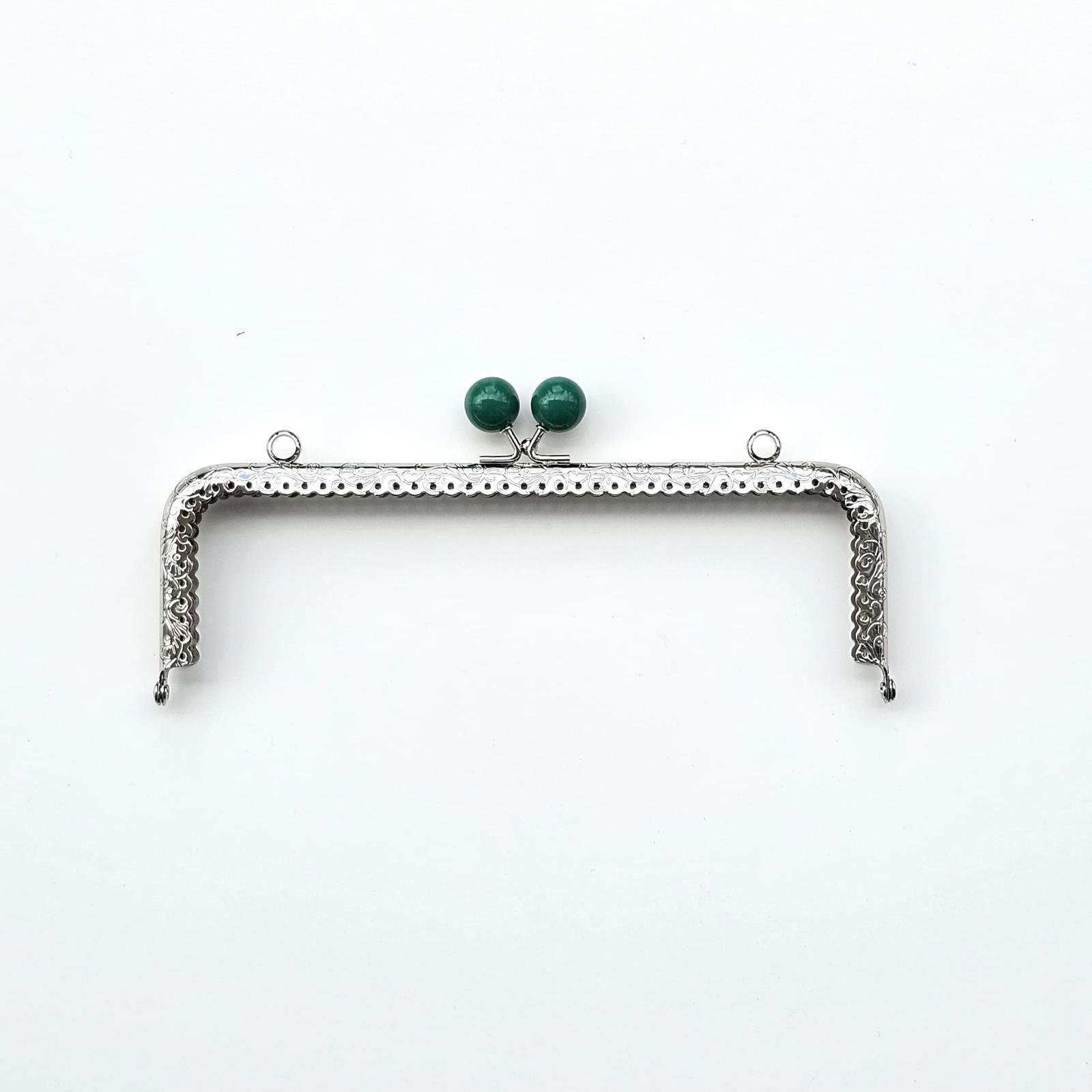 Köşeli Zümrüt Yeşil İnci Boncuklu İşleme Baskılı Askılıklı Çanta ve Cüzdan Bursu - Klipsi Gümüş 20 Cm