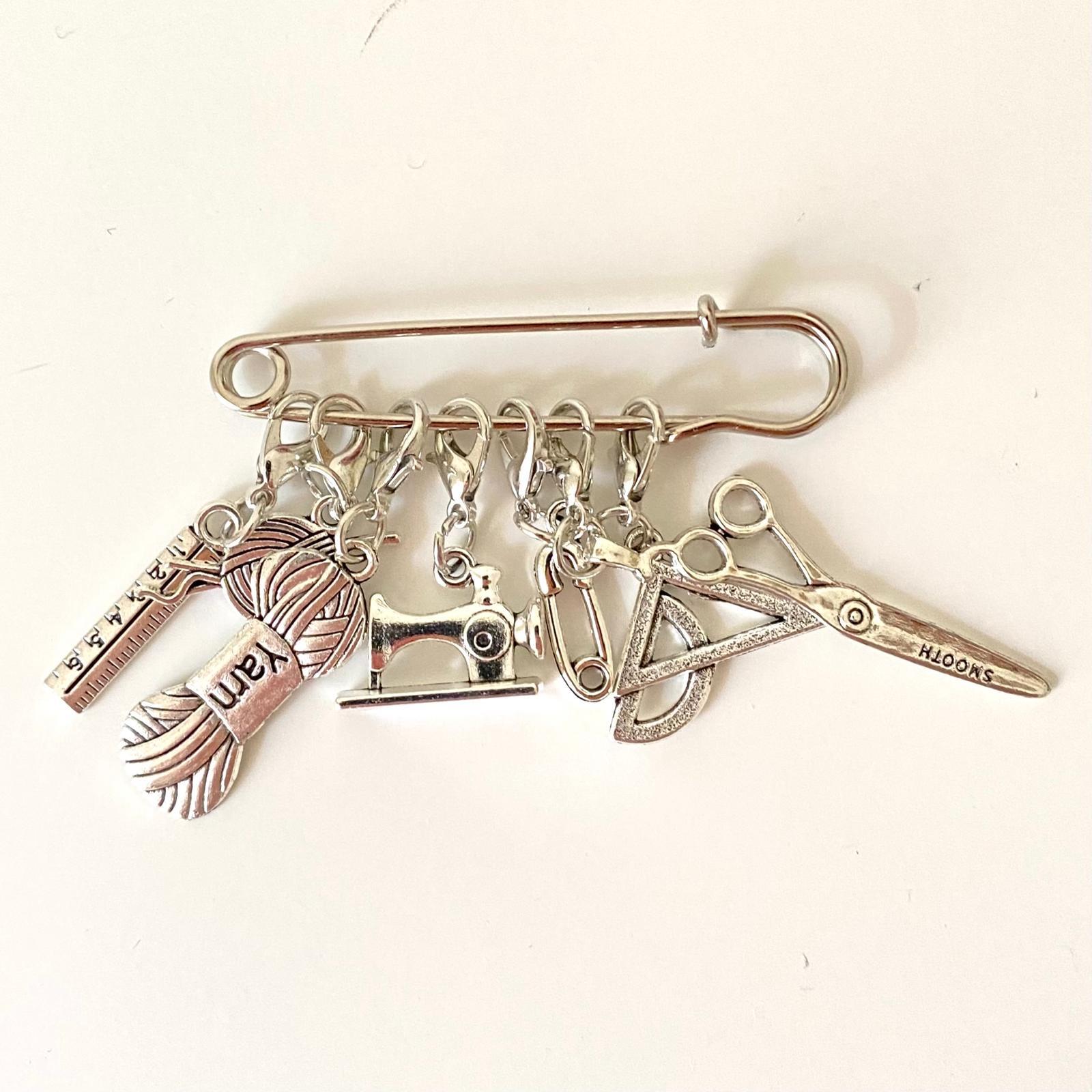 Metal Dikiş ve Hobi Figürlü Broş Set '' B ''