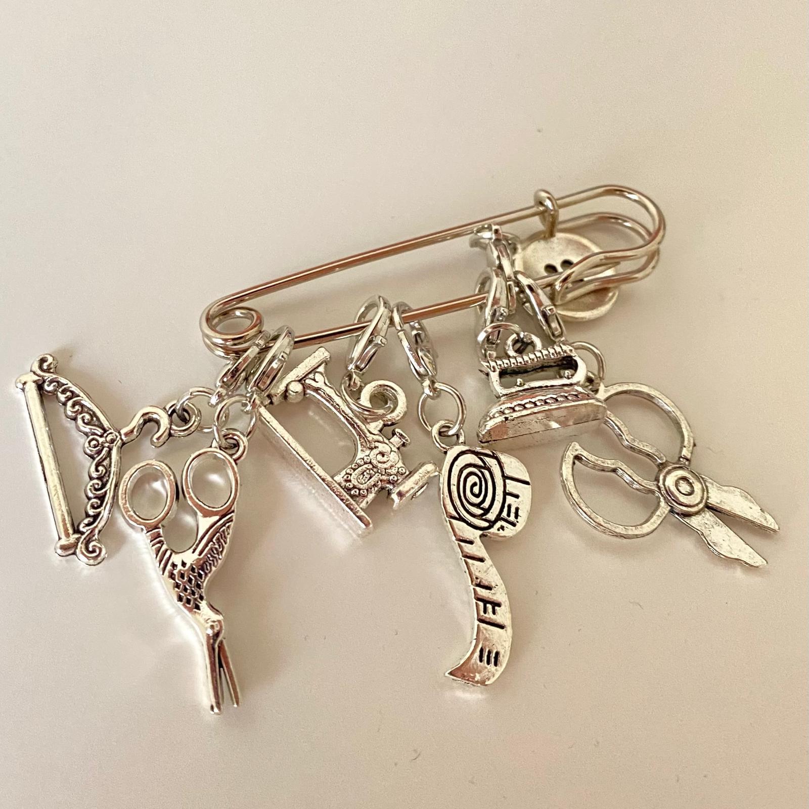 Metal Dikiş ve Hobi Figürlü Broş Set '' C ''