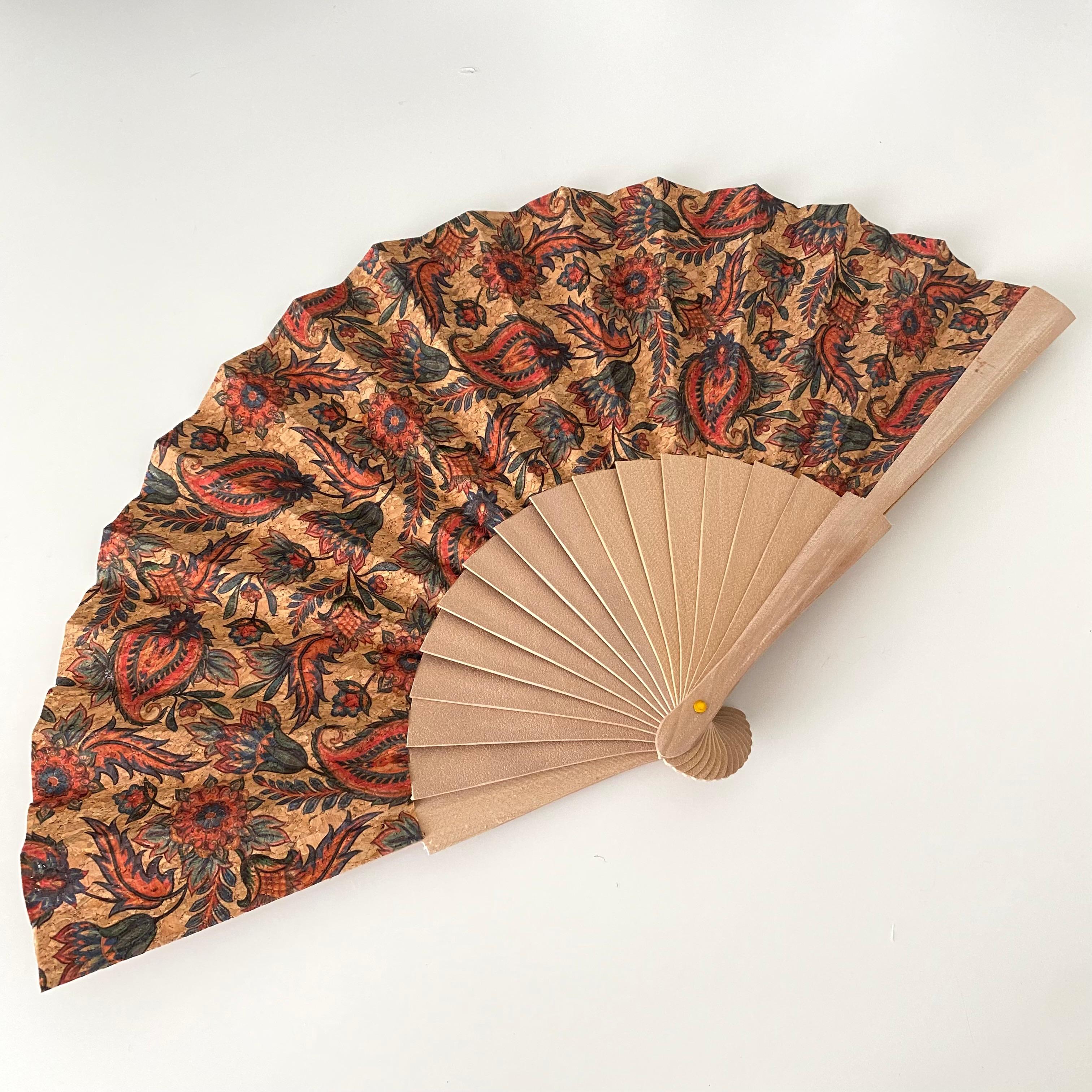 Özel İşlemden Geçmiş Mantar Üzeri Baskılı Ahşap Yelpaze Kod: 1002