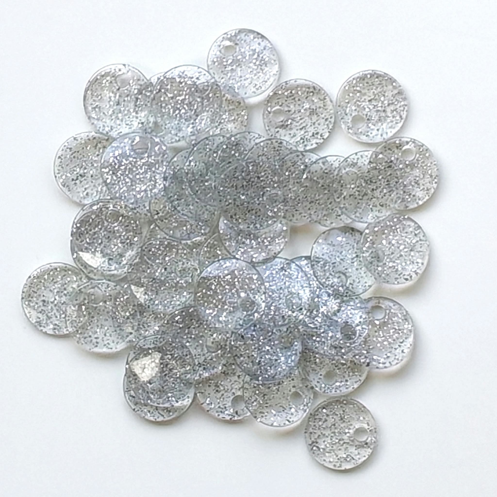 Sedef Görünümlü Plastik Çanta Ve Aksesuar Pulu  20 MM  +/- 140 Adet - 100 Gr Şeffaf Gümüş
