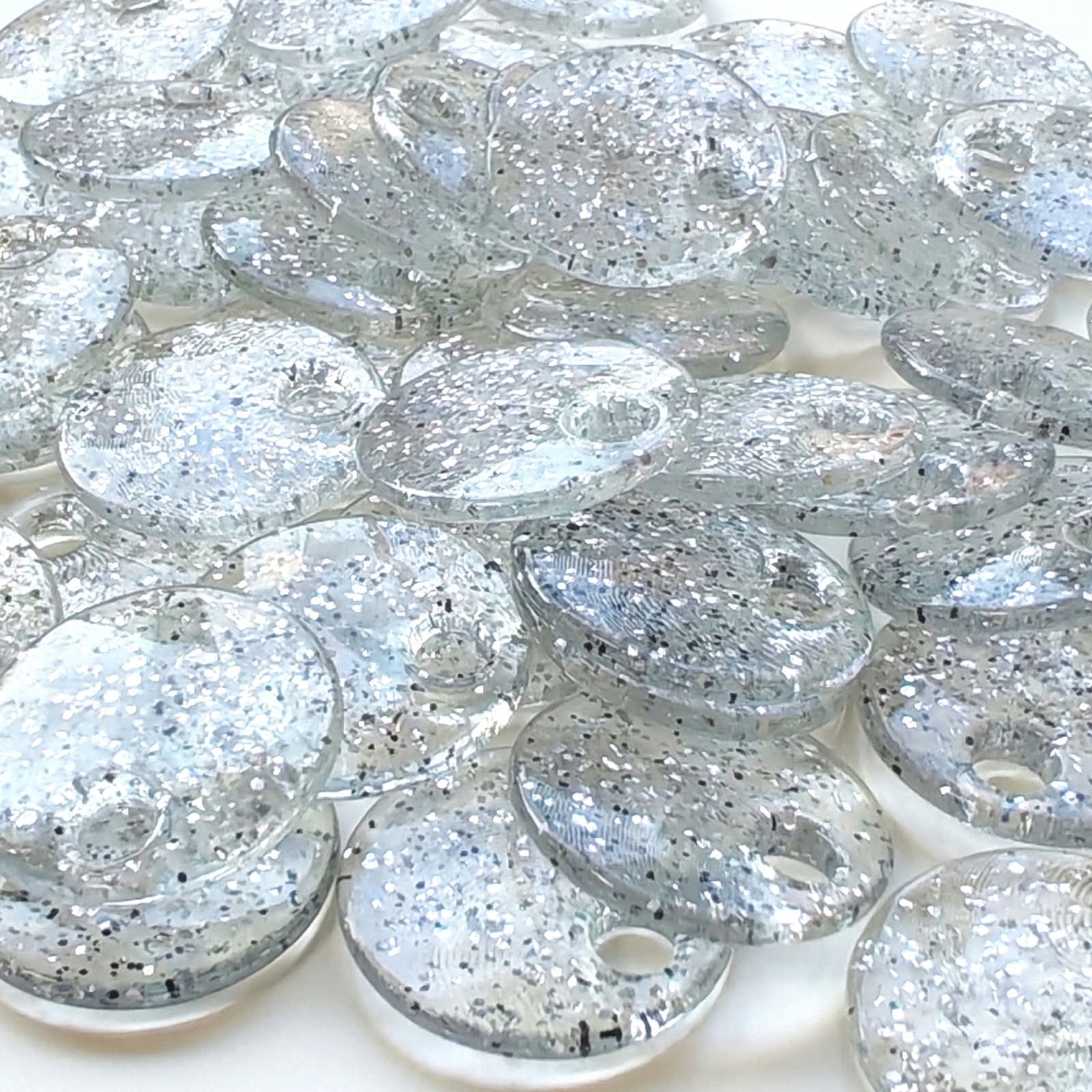 Sedef Görünümlü Plastik Çanta Ve Aksesuar Pulu  20 MM  +/- 140 Adet - 100 Gr Şeffaf Gümüş
