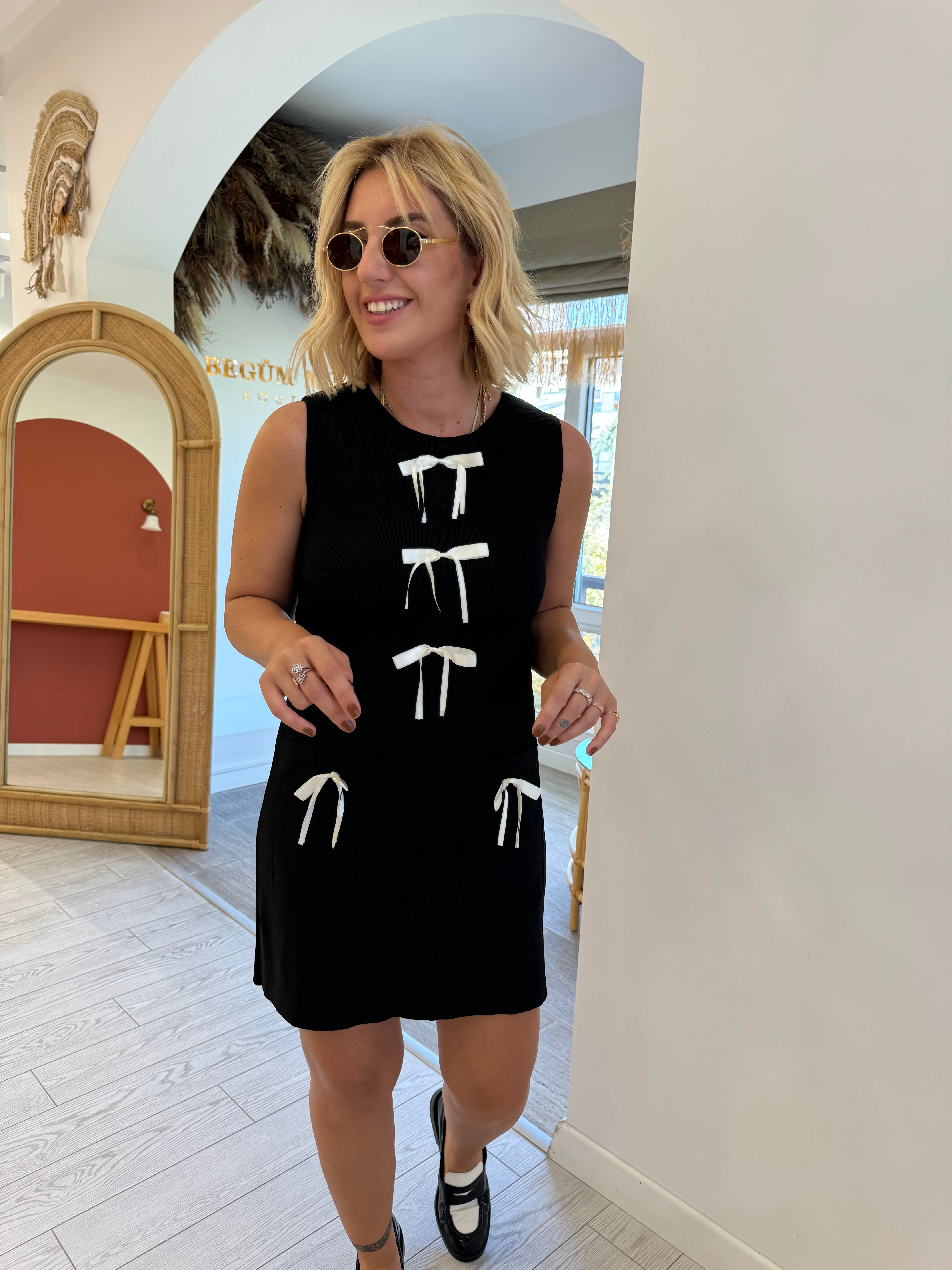 Kurdeleli , Siyah , Çelik Örme Elbise