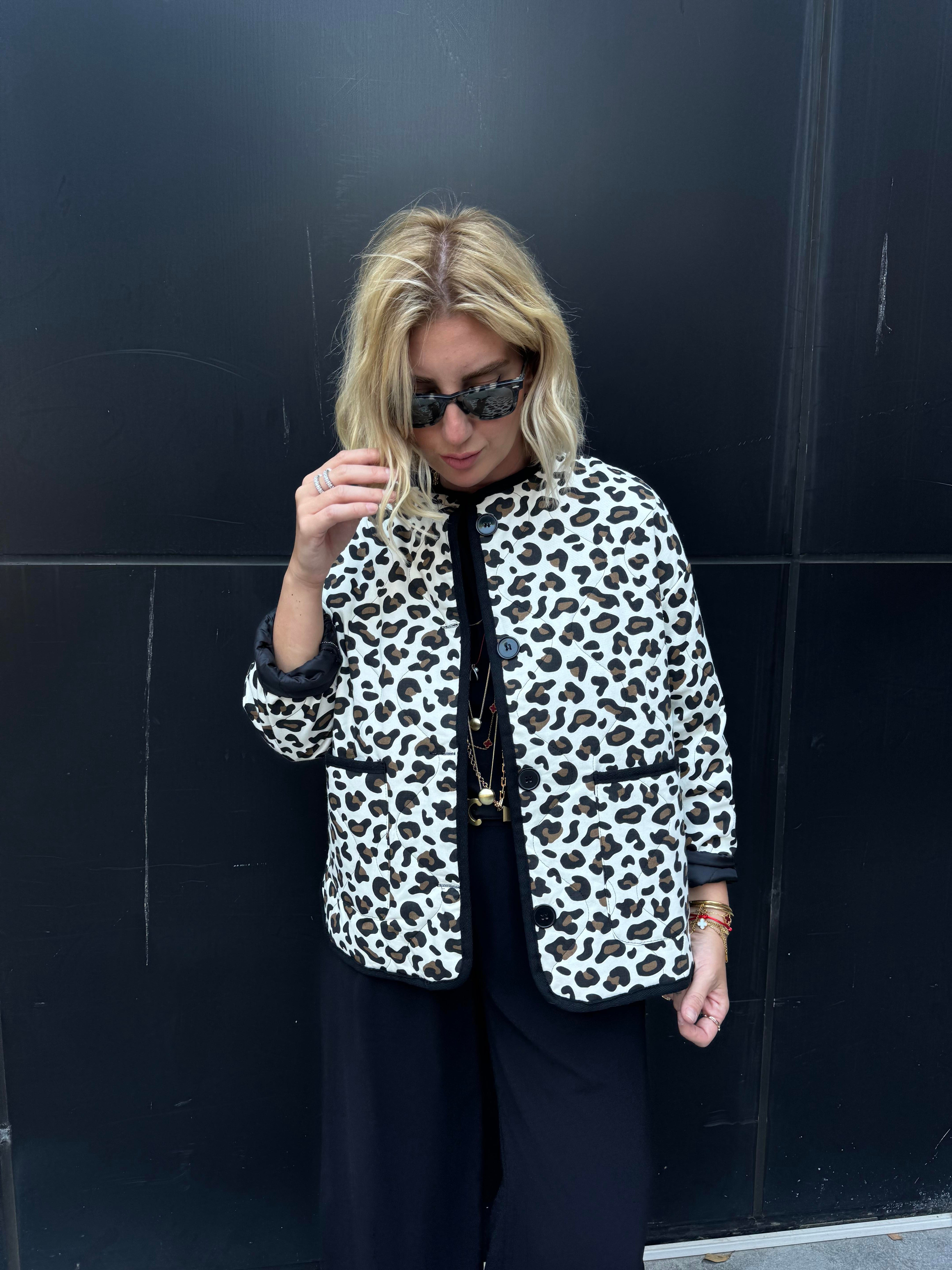 Orijinal Model Bej Leopar Kapitone Mevsimlik Mont