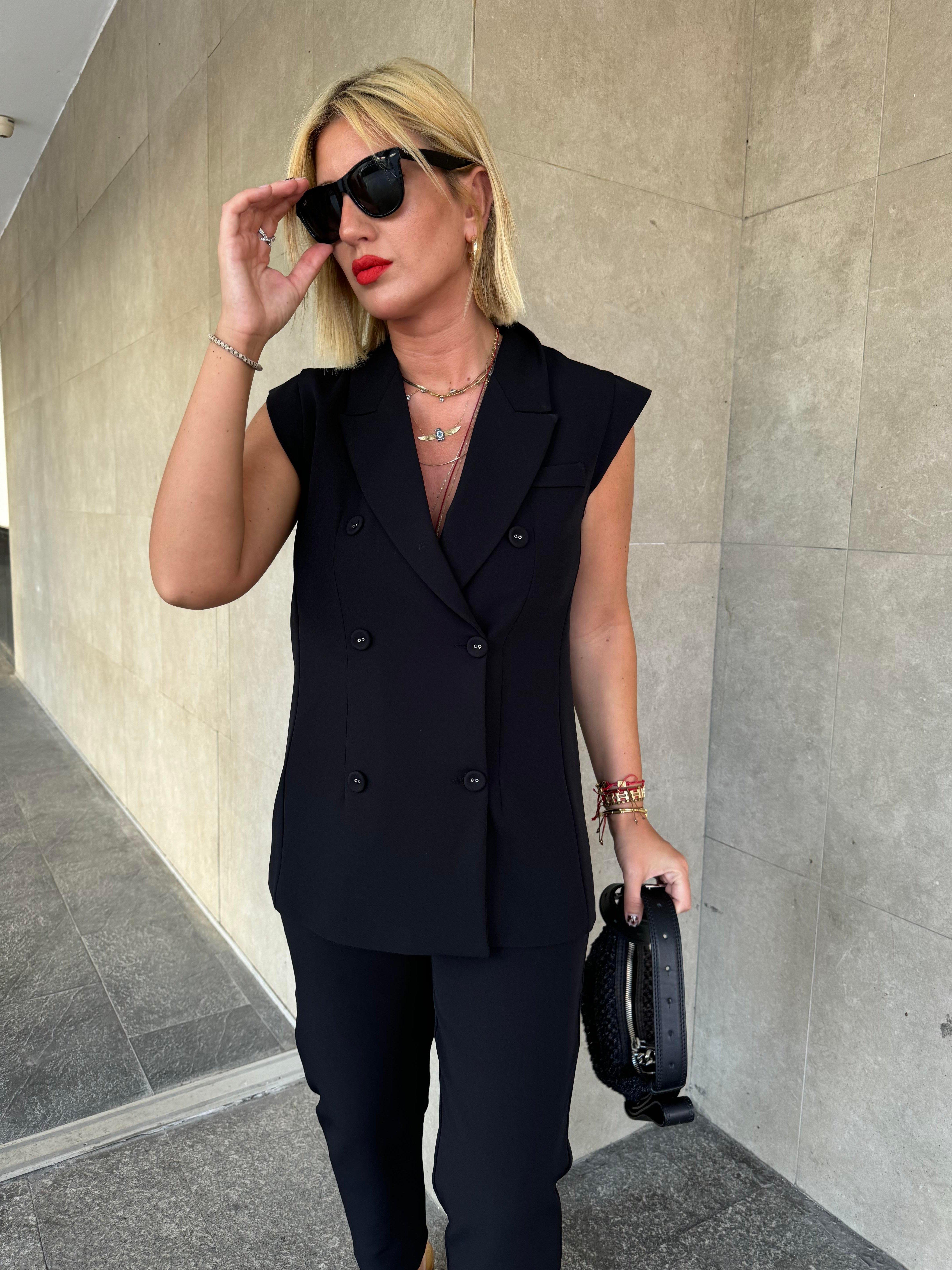 Siyah , Likralı Krep Kumaş , Blazer Takım
