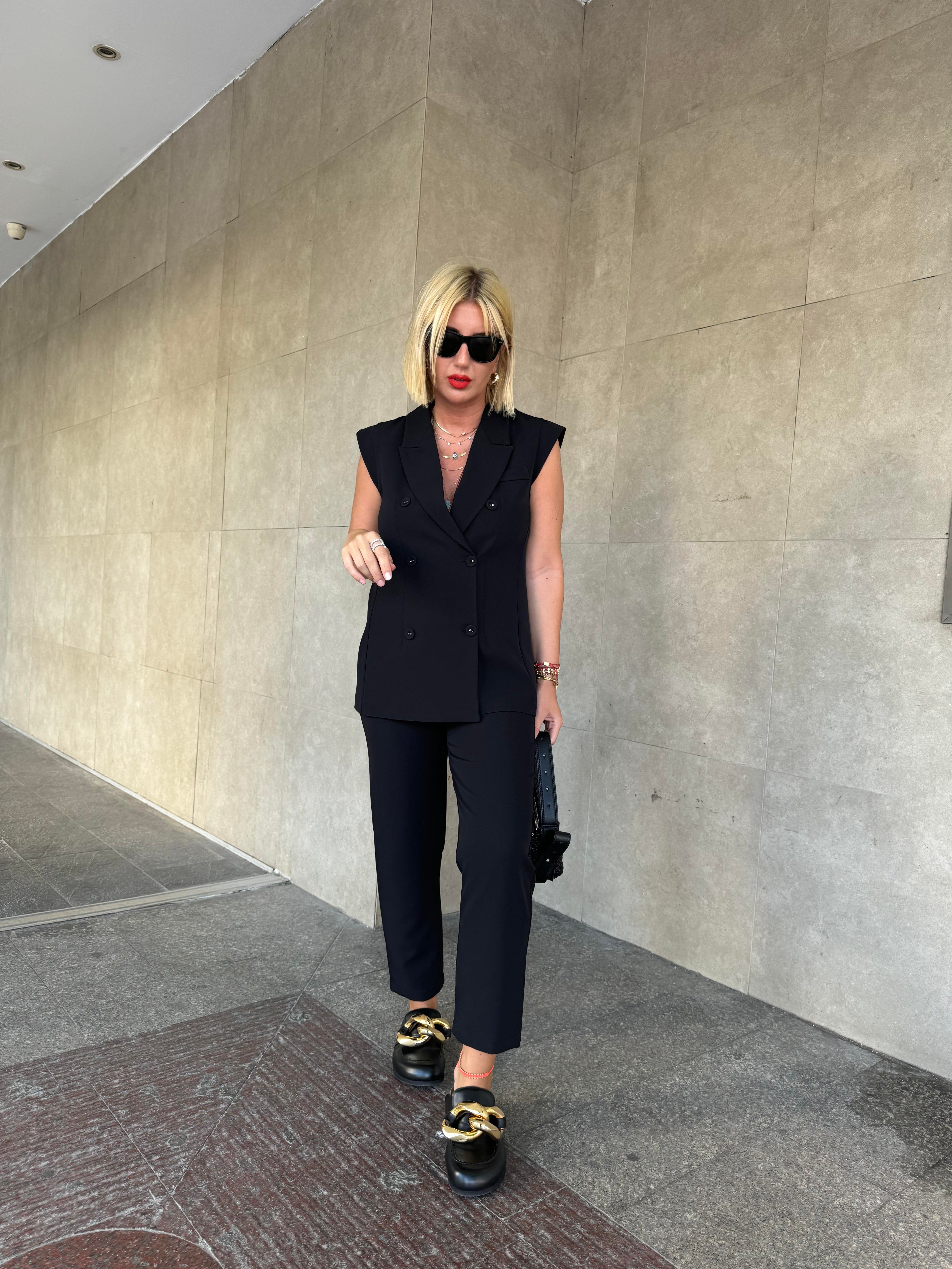 Siyah , Likralı Krep Kumaş , Blazer Takım