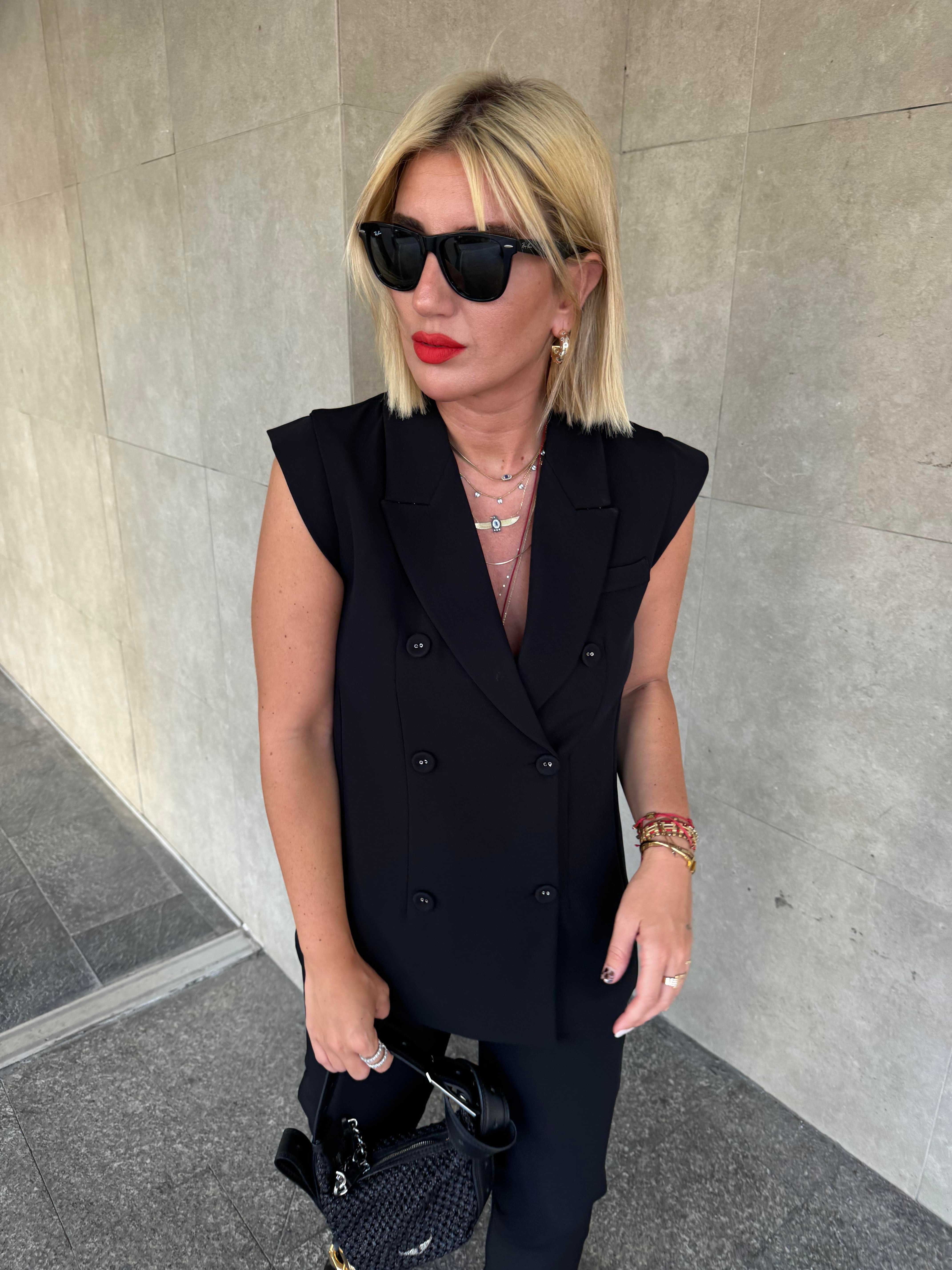 Siyah , Likralı Krep Kumaş , Blazer Takım