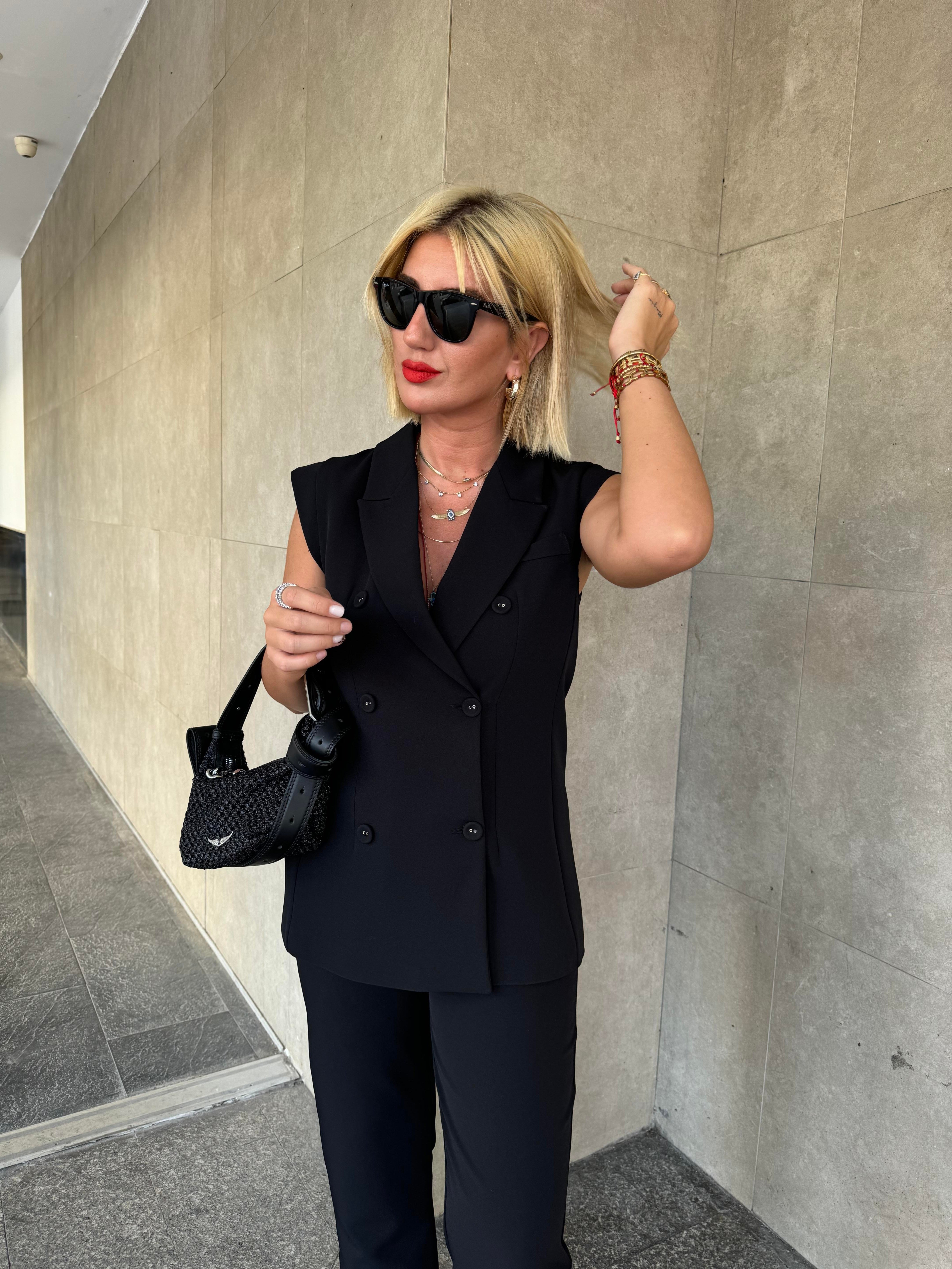 Siyah , Likralı Krep Kumaş , Blazer Takım