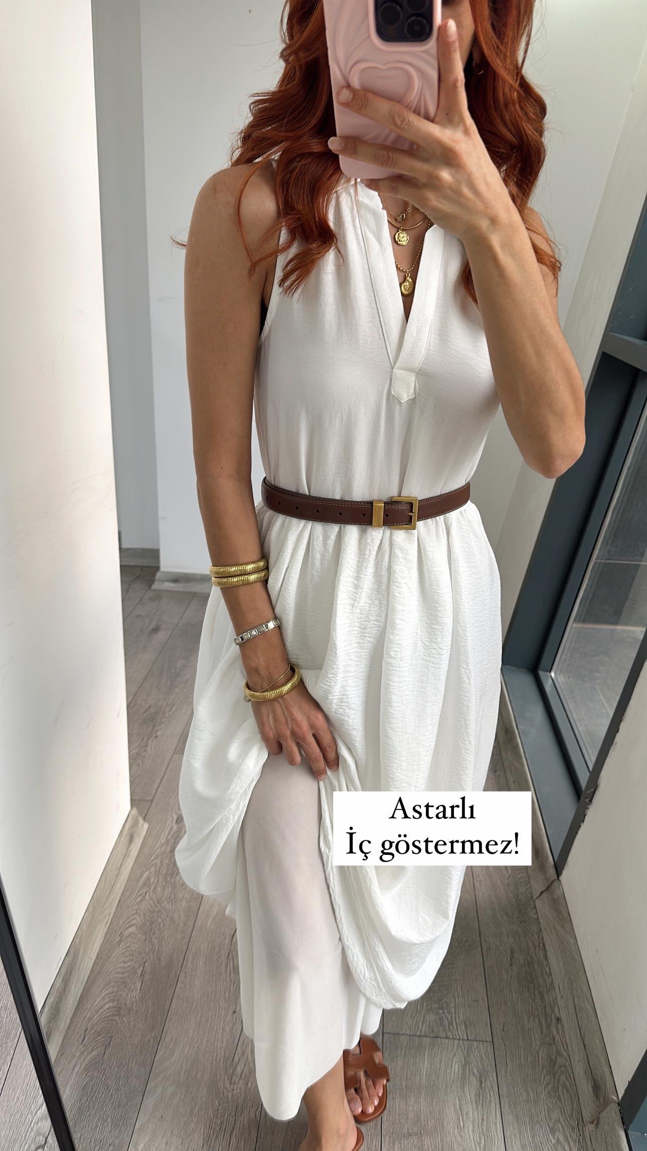 Beyaz Astarlı Pile Detay Elbise 
