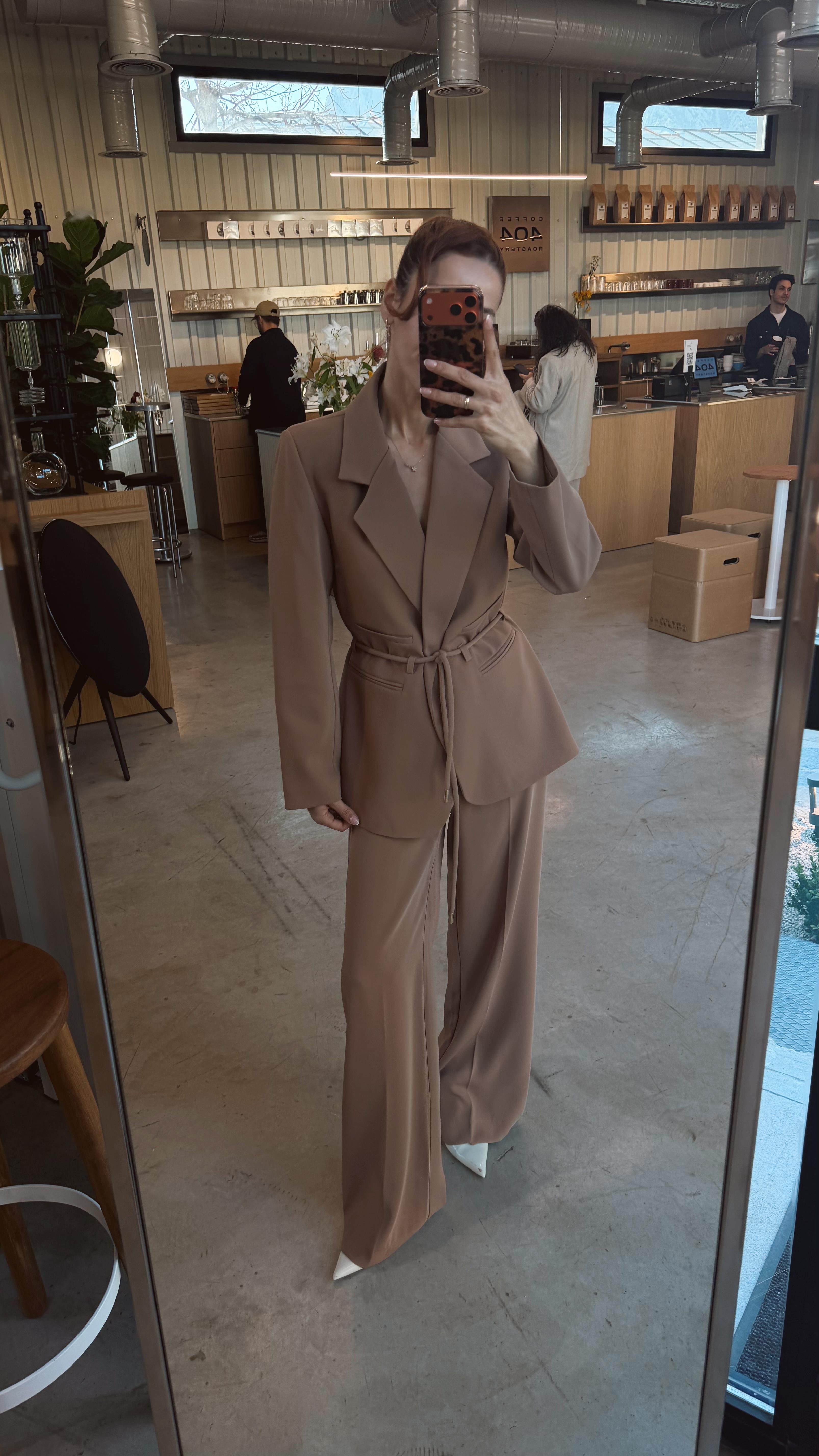 Camel Bağlamalı Ceket Bel Lastik Pantolon Takım Elbisei
