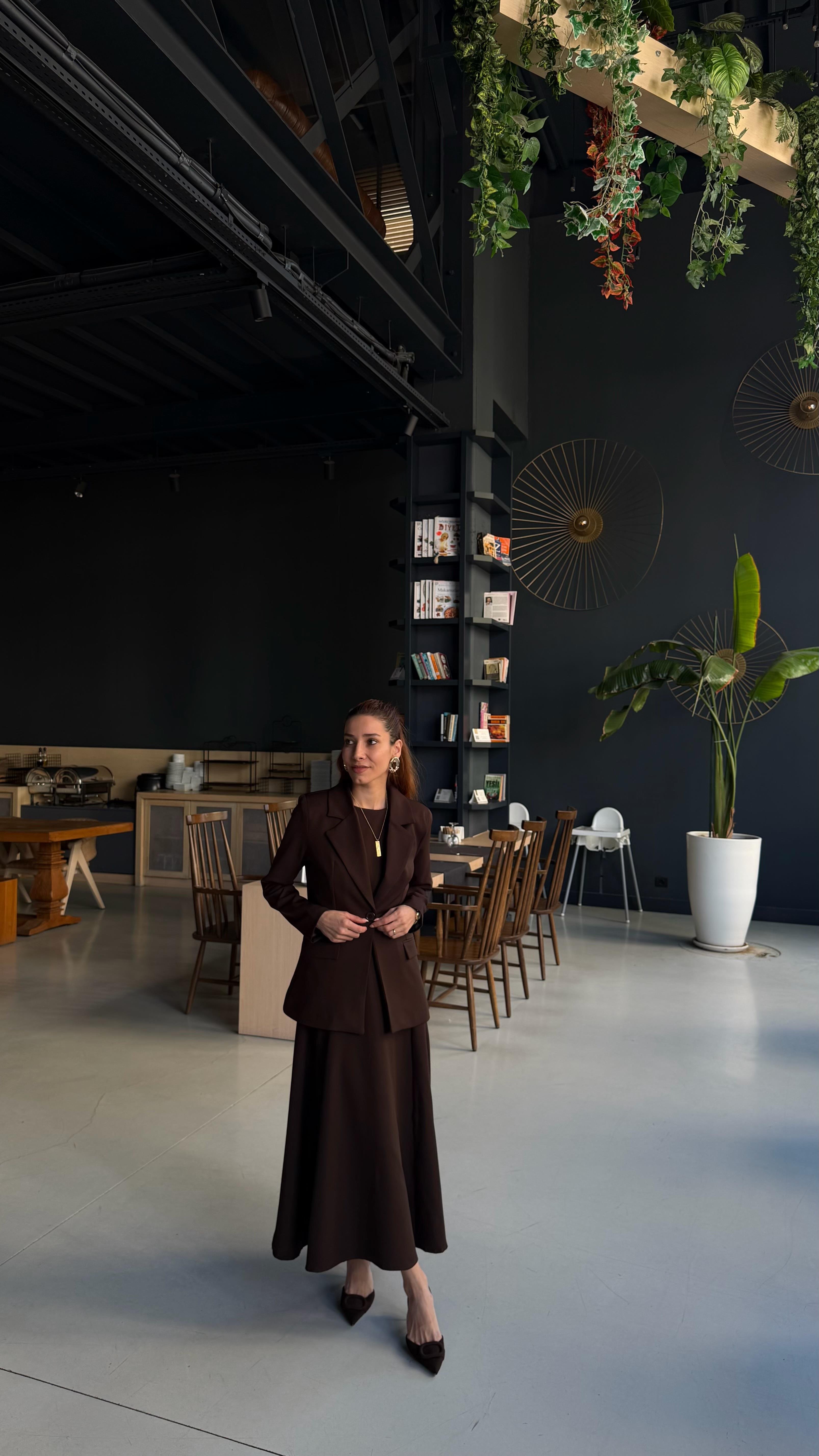 Kahve Uzun Elbise Astarlı Blazer Ceket Takım 
