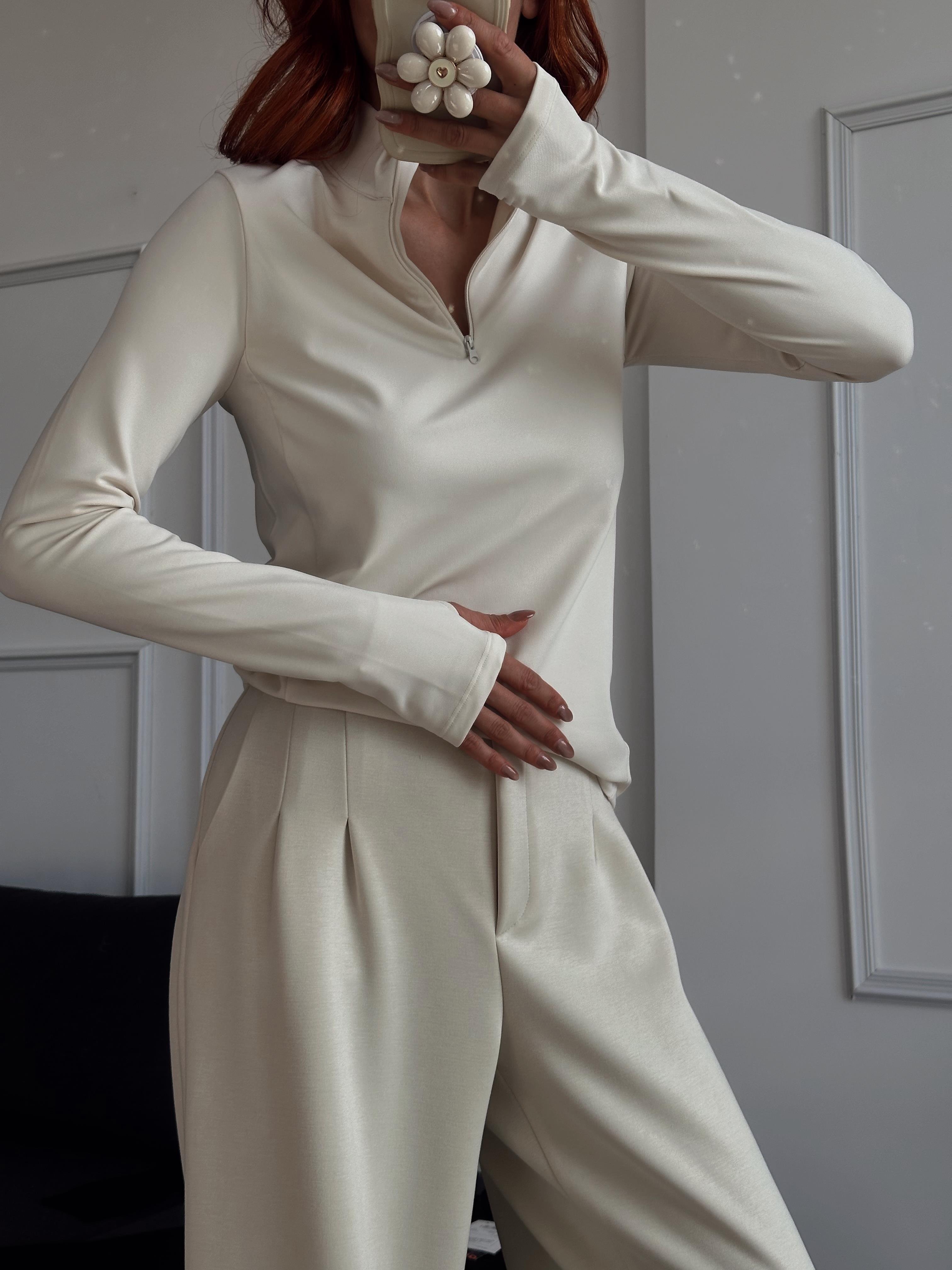 Parmak Geçirmeli bej  Bluz