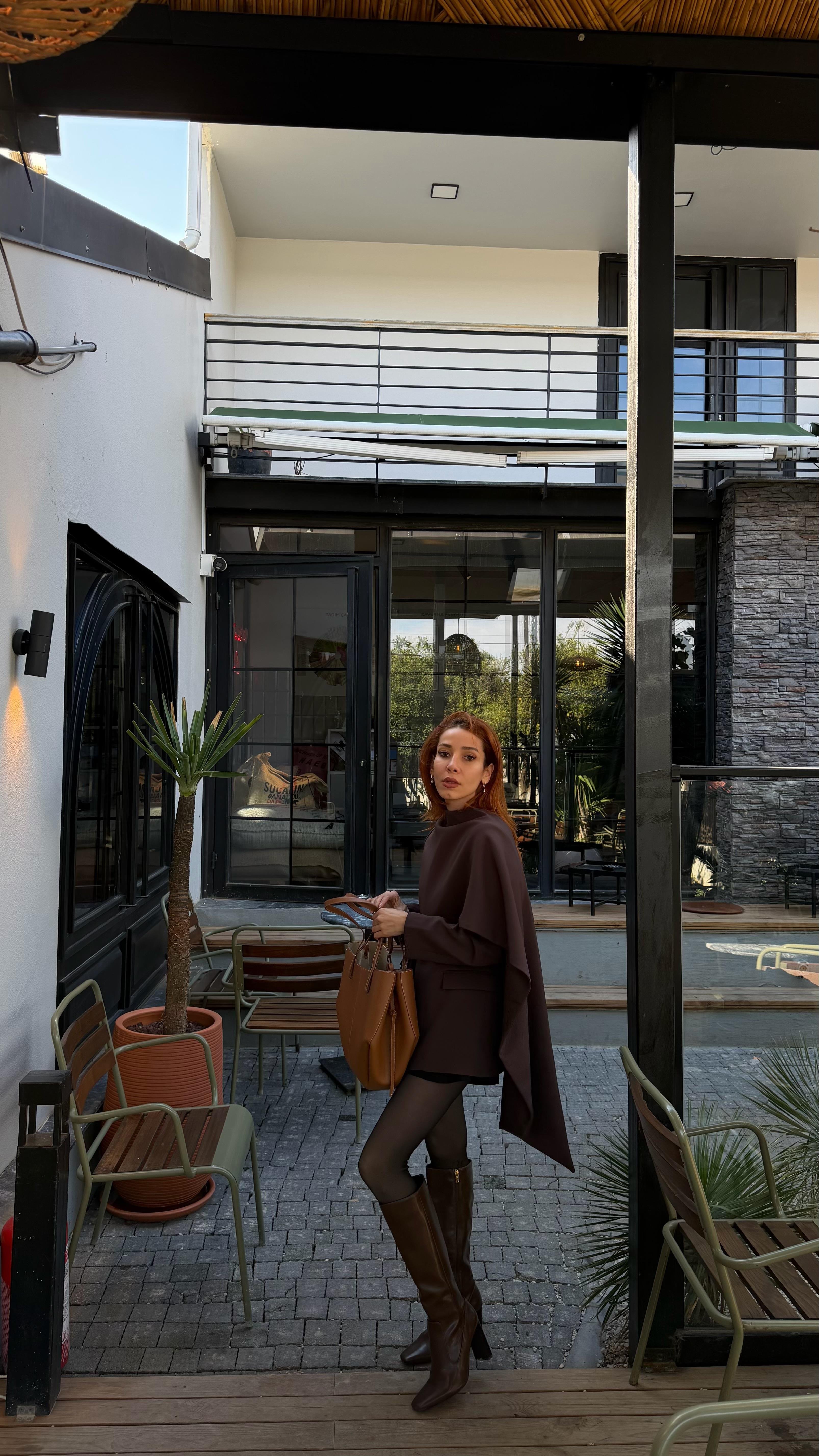 Pelerin Detaylı Blazer Kahve 