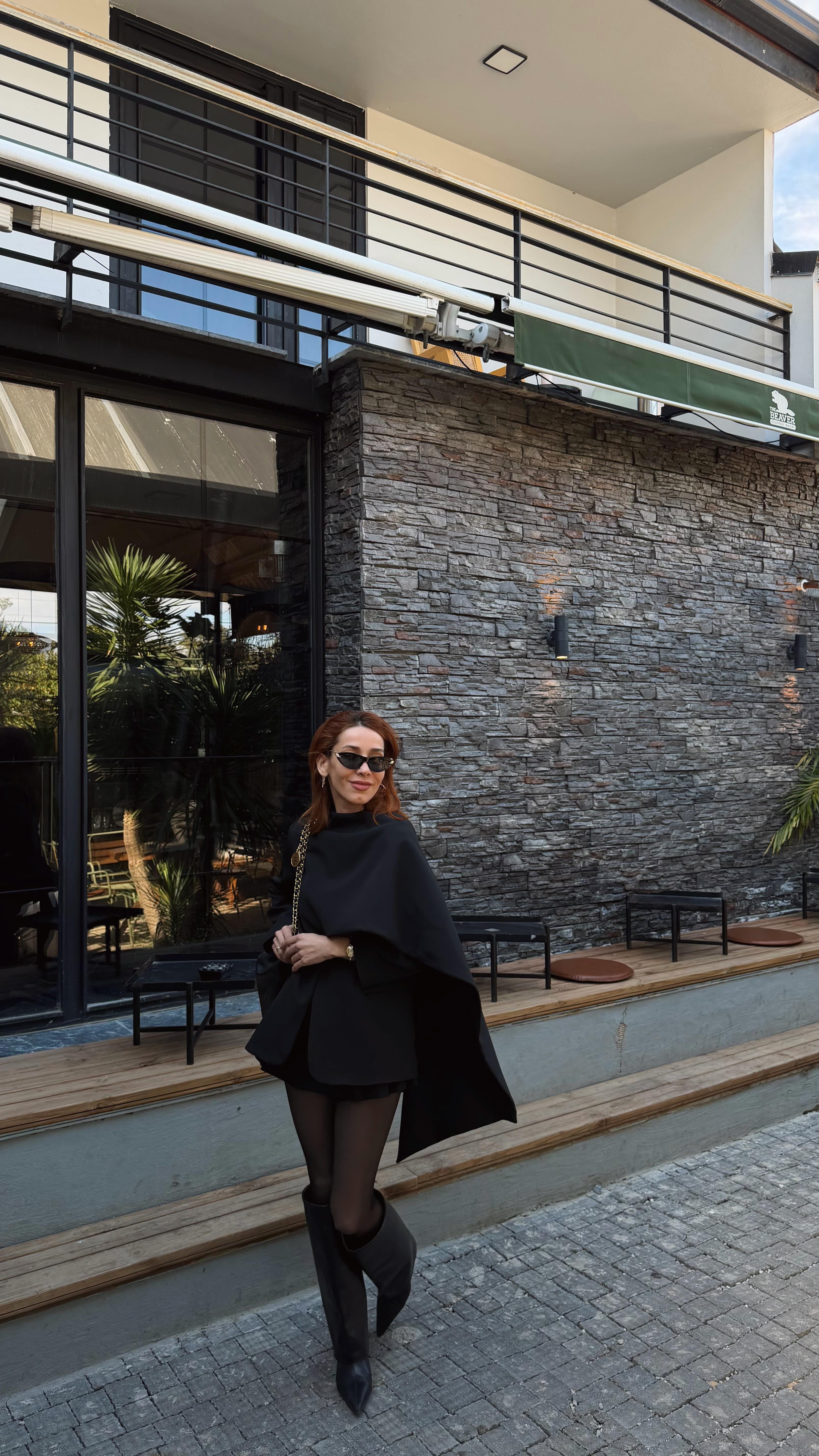 Pelerin Detaylı Blazer Siyah 