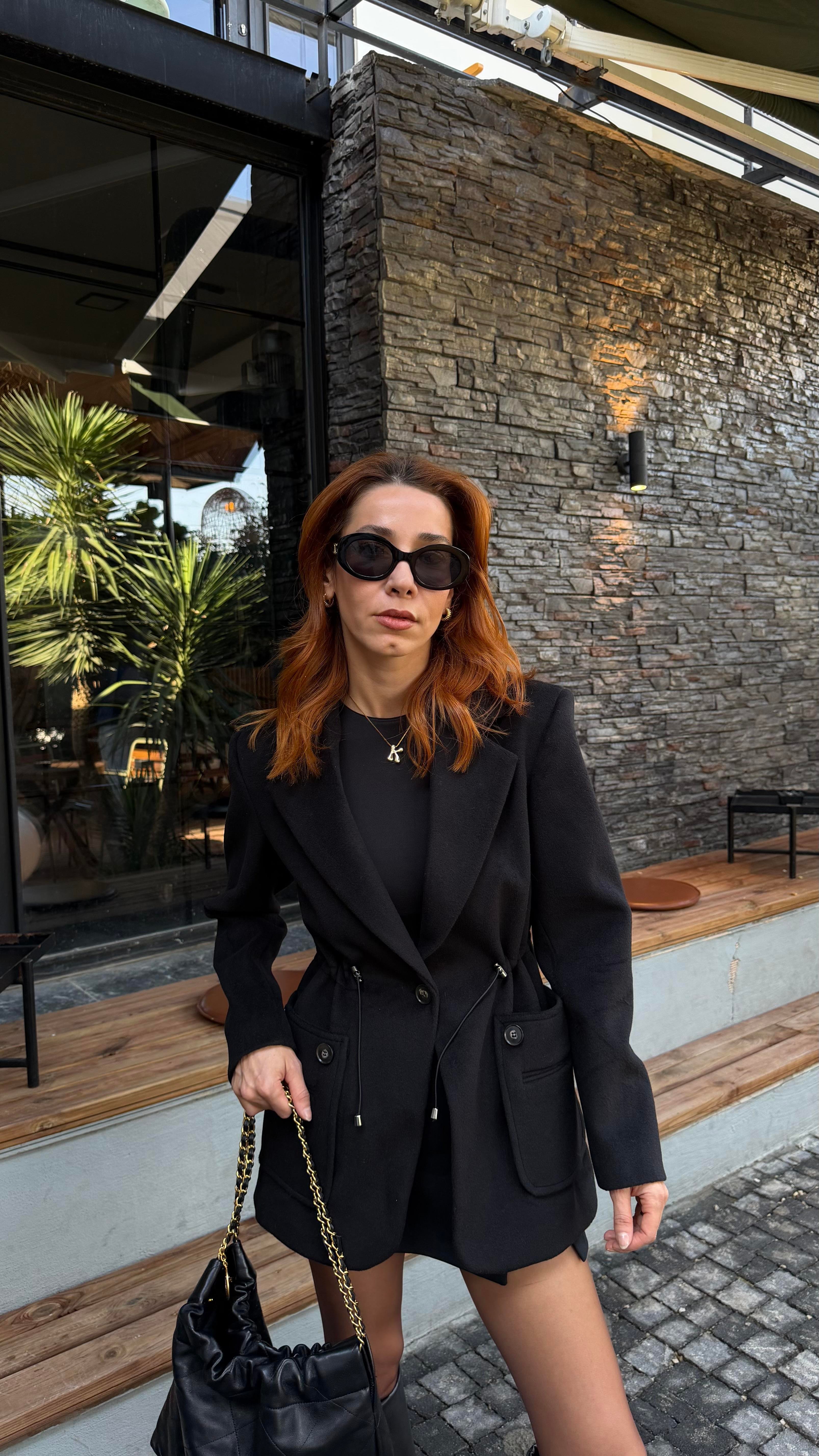 Siyah Kaşe Belden Oturtma Ayarlanır Blazer Ceket 