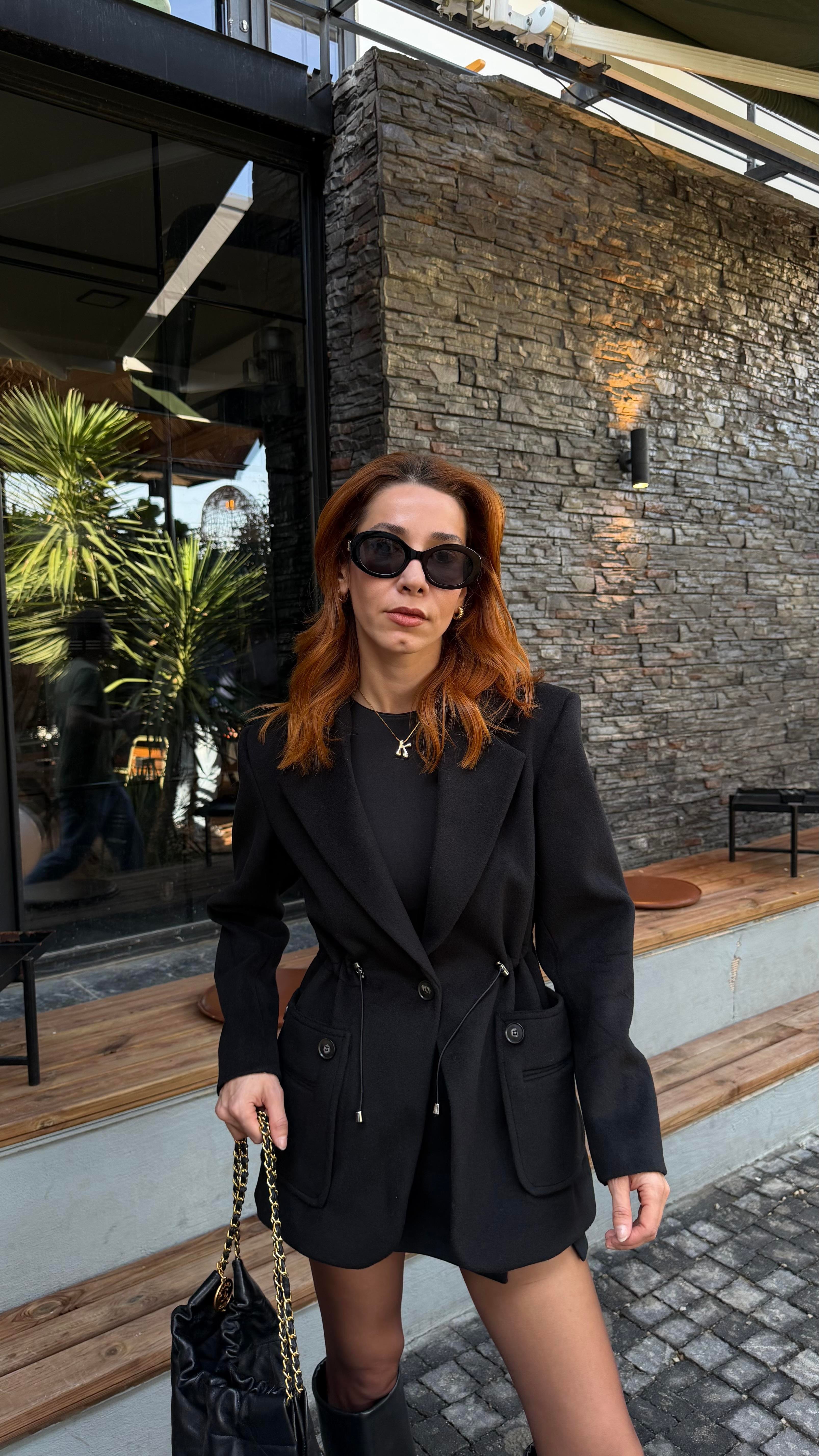 Siyah Kaşe Belden Oturtma Ayarlanır Blazer Ceket 