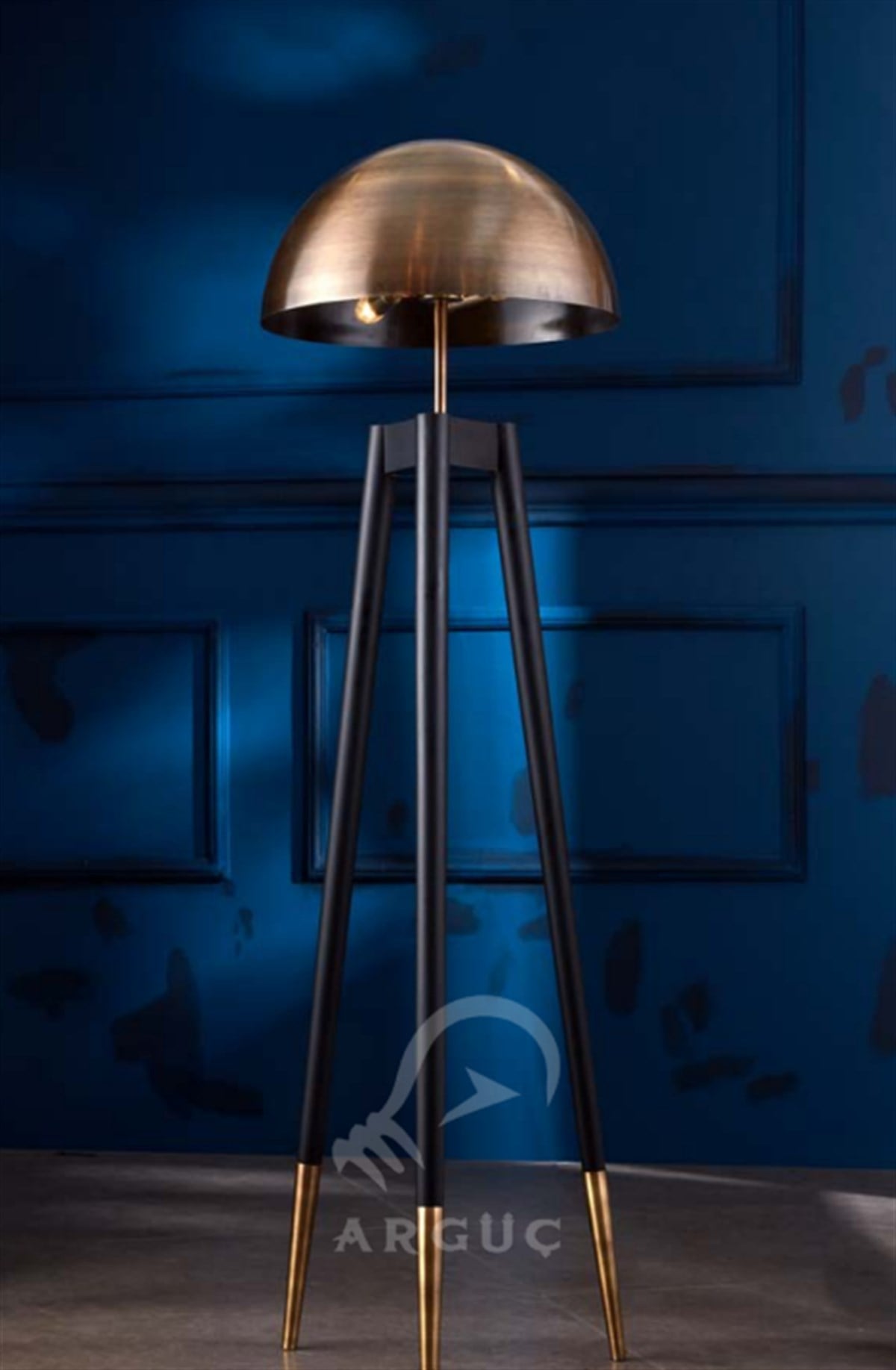 Tripod Lambader