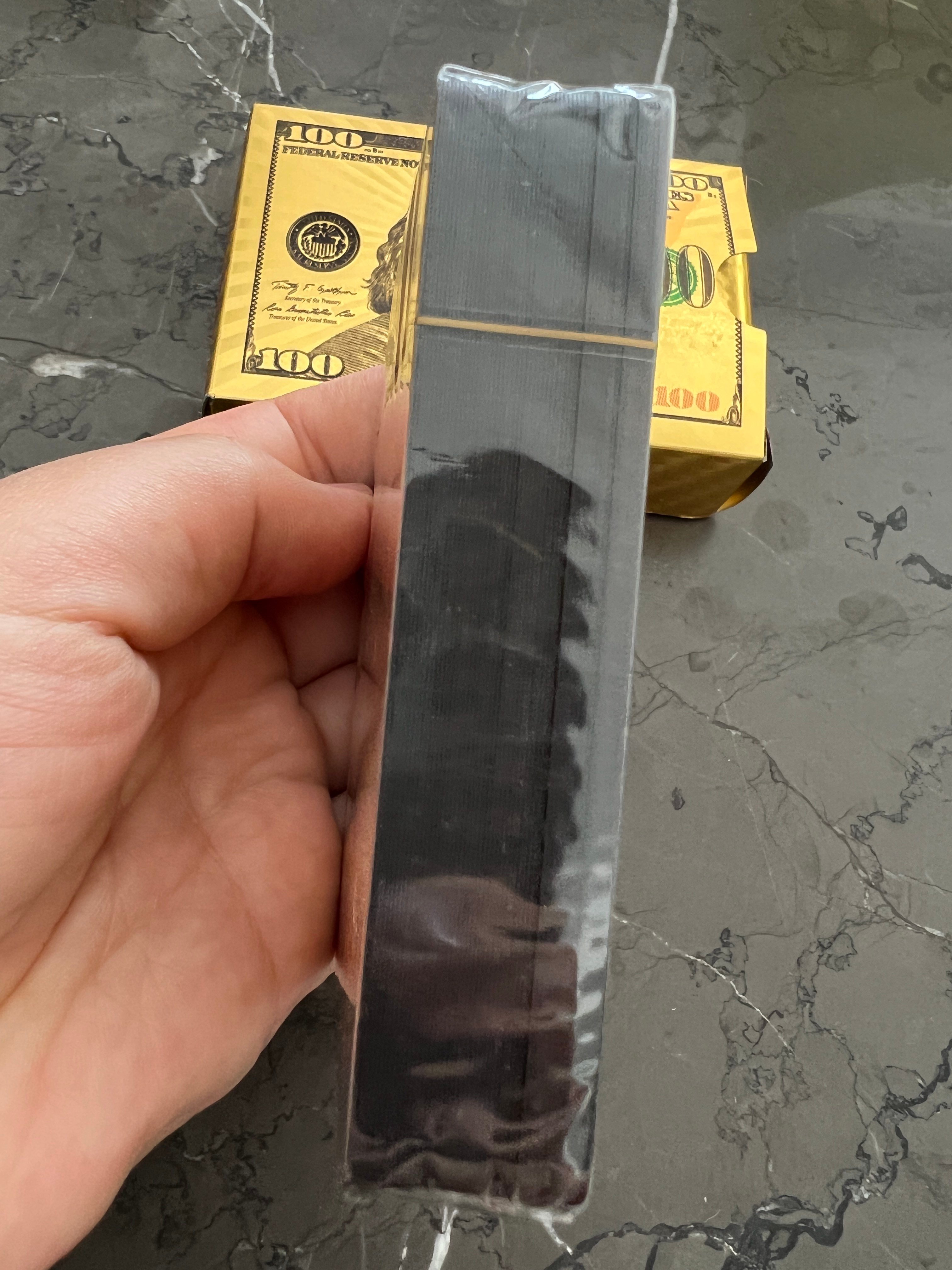100 Dolarlık Banknot Şeklinde Premium Kalite Elastik Su Geçirmez İskambil Kartları Seti-Gold - Miamantra