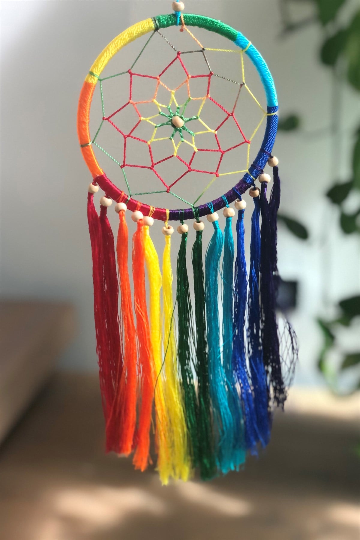 7 Çakra Renkli Püsküllü Rüya Kapanı / Gökkuşağı Düşkapanı -12 cm çap - Miamantra