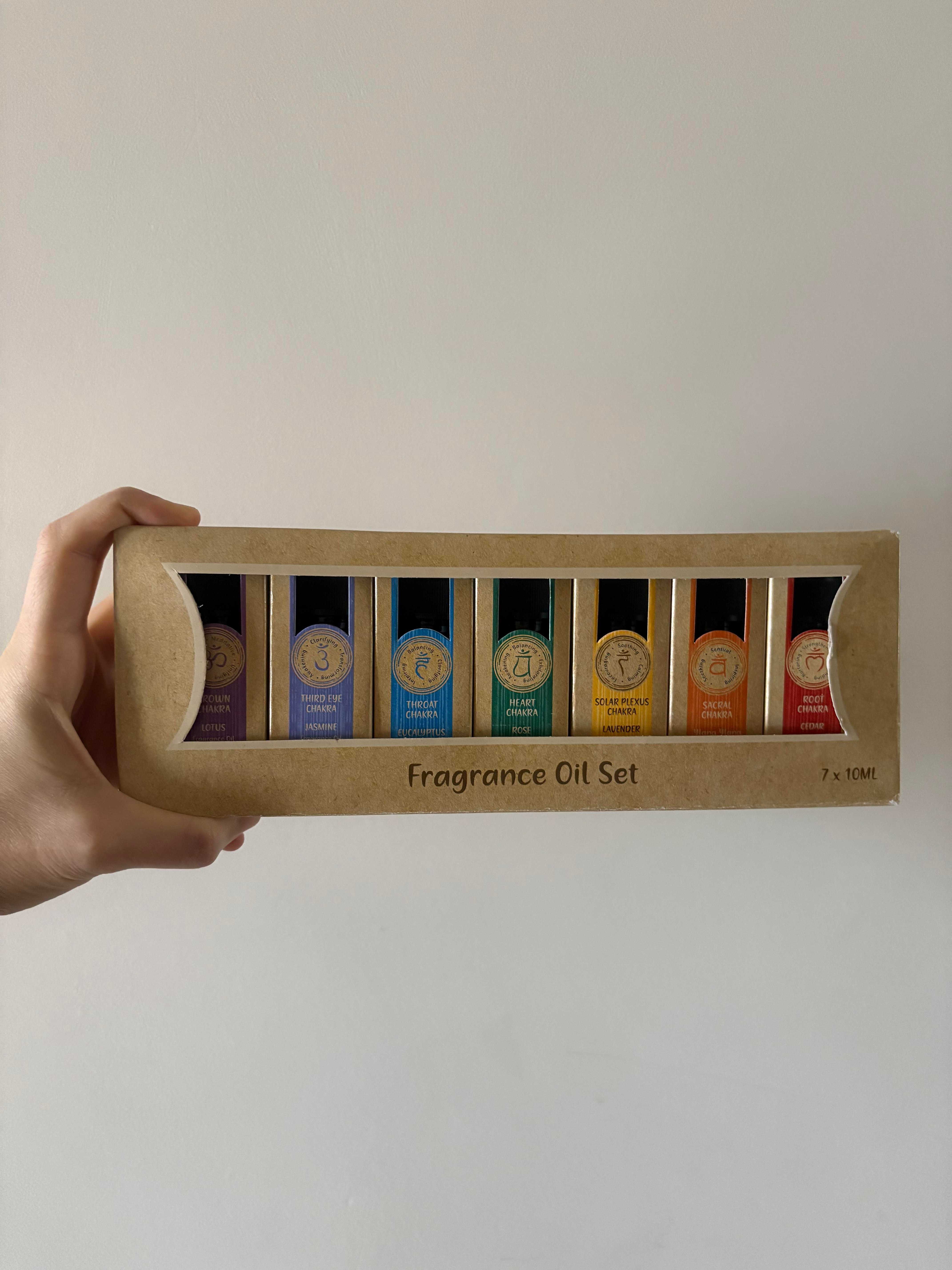 7 Çakraya Özel Aromatik Difüzör Ve Buhurdanlık Yağ Seti - Kutulu 7 Çakra Aromatik Oda Kokusu Yağ Seti (7 X 10 Ml) - Miamantra