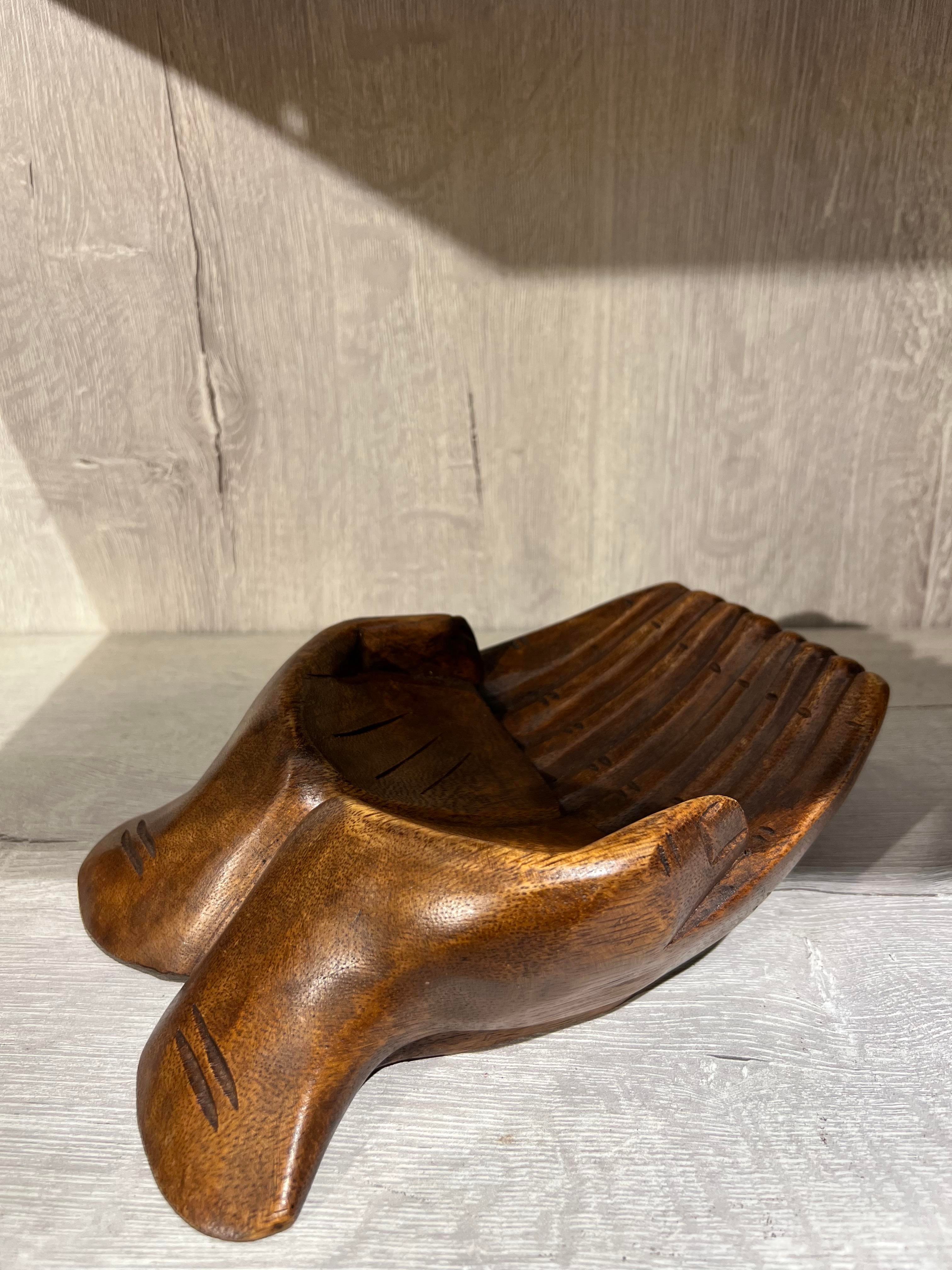 Ahşap El Şeklinde Çerezlik /Sunumluk - 25 cm - Model 1 - Miamantra